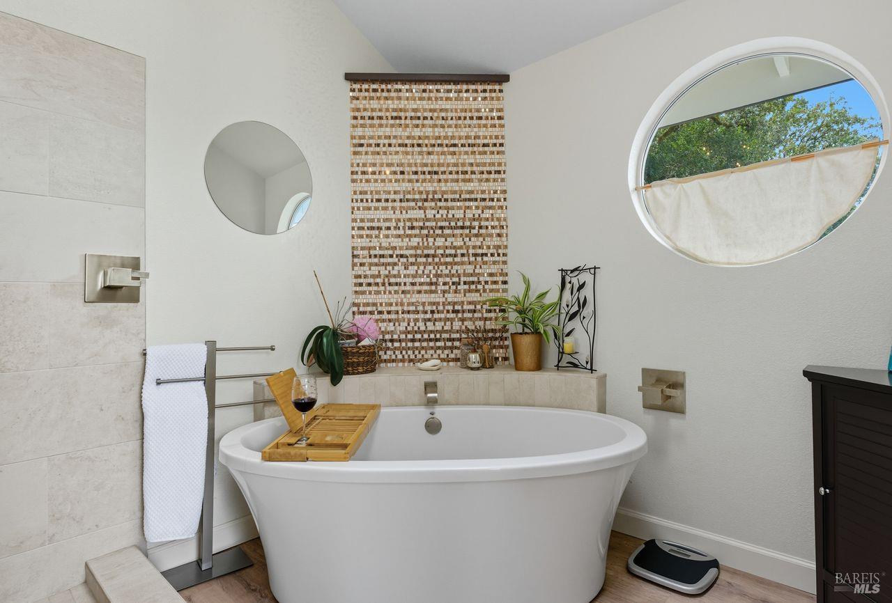Detail Gallery Image 33 of 63 For 4774 Carissa Ave, Santa Rosa,  CA 95405 - 4 Beds | 2/1 Baths