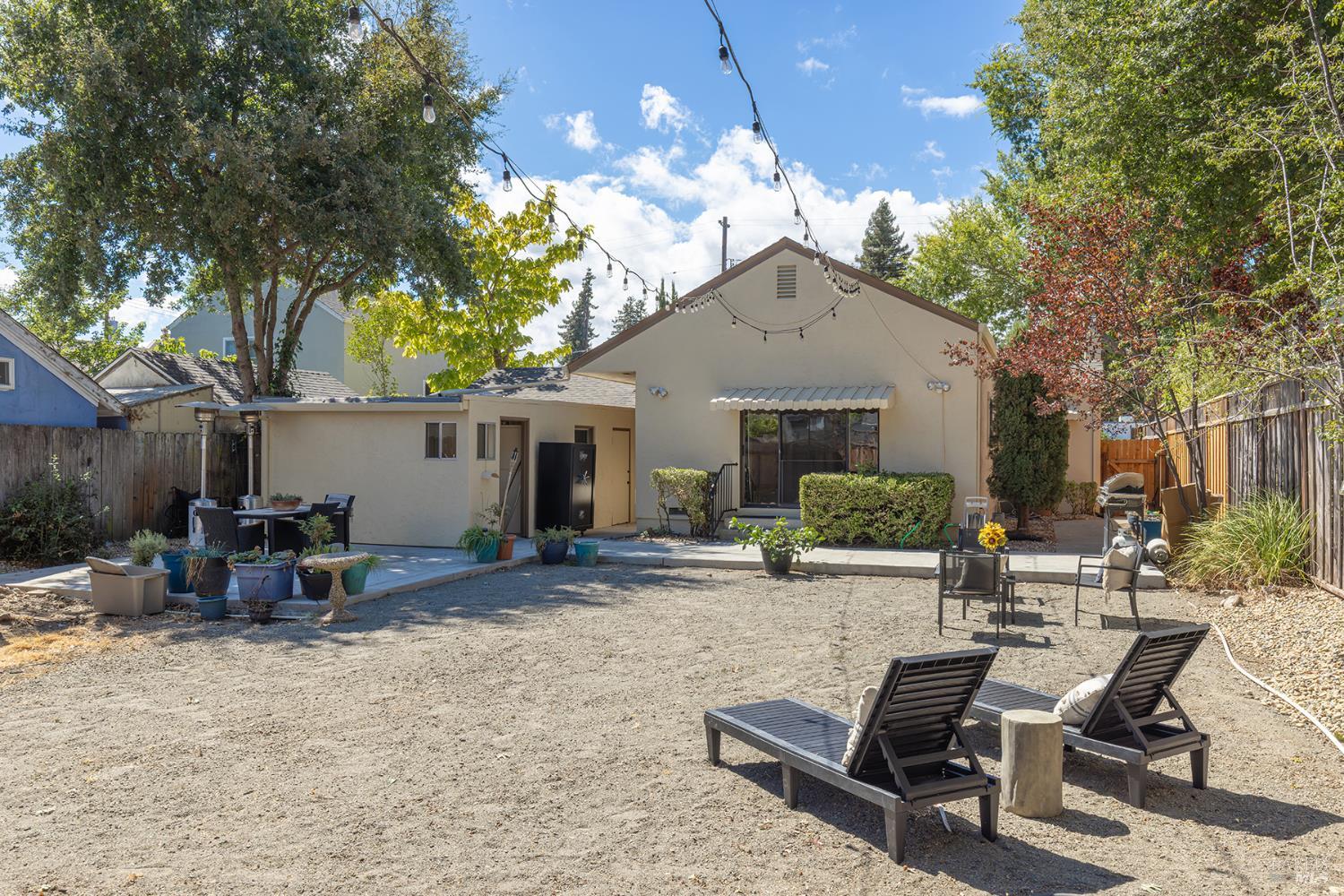 Detail Gallery Image 29 of 45 For 420 Montgomery St, Napa,  CA 94559 - 3 Beds | 2 Baths