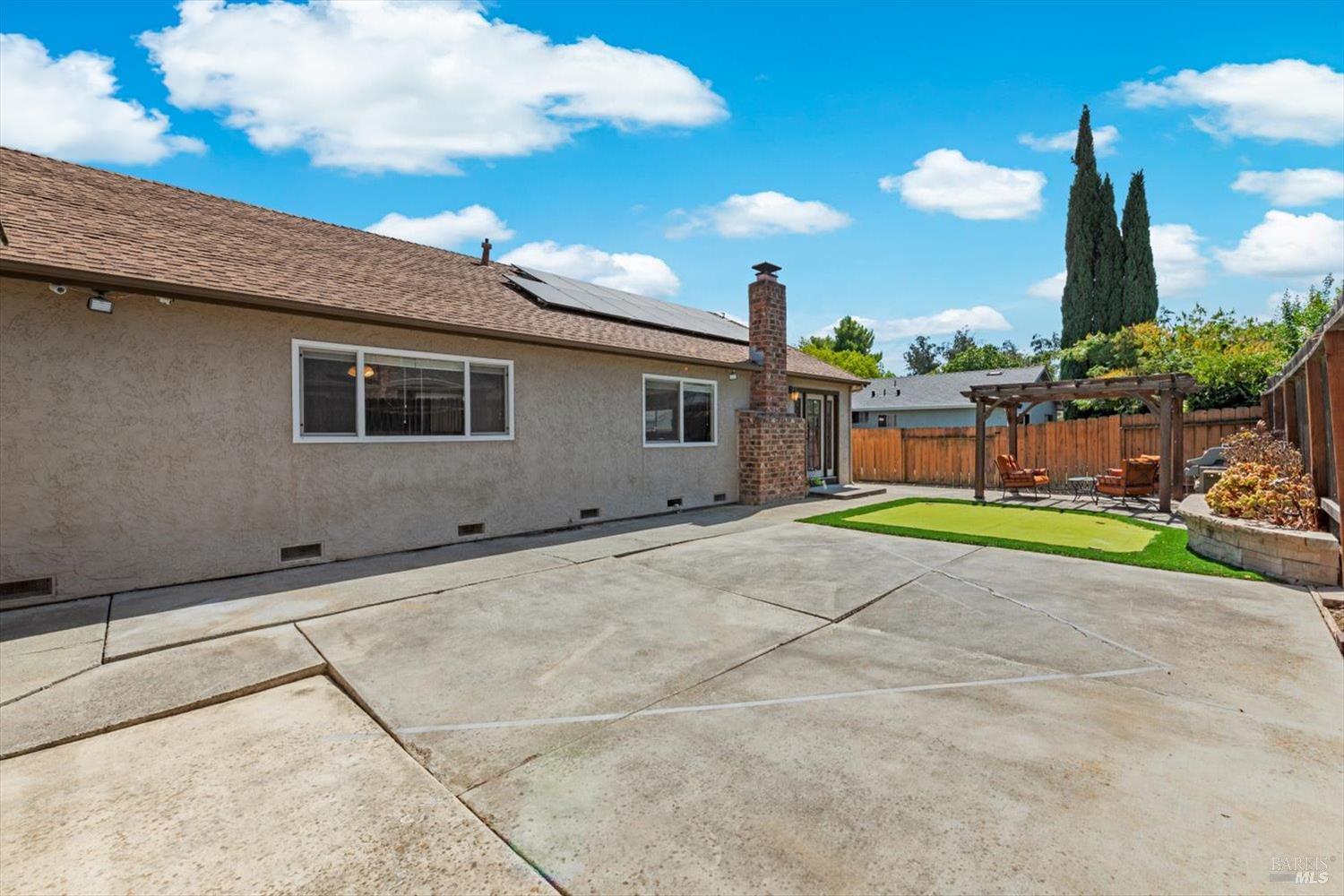 Detail Gallery Image 36 of 46 For 420 Temple Dr, Vacaville,  CA 95687 - 3 Beds | 2 Baths