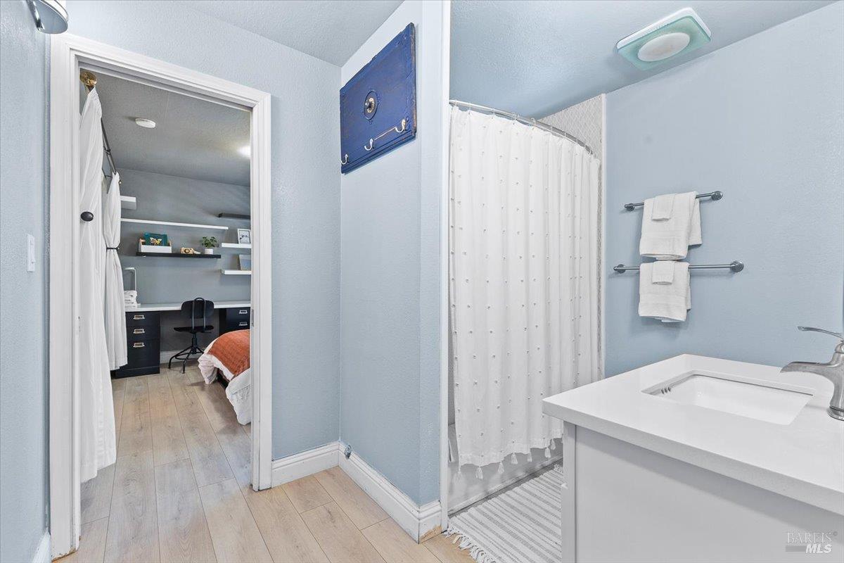 Detail Gallery Image 20 of 38 For 563 Windsor River Rd, Windsor,  CA 95492 - 3 Beds | 3 Baths