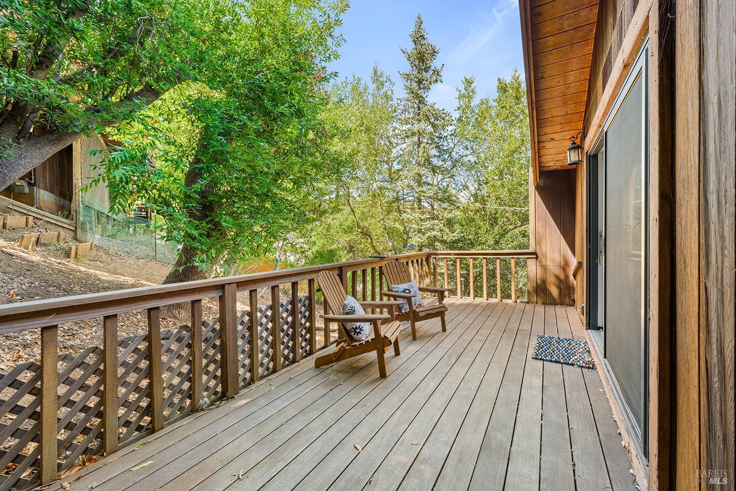 Detail Gallery Image 26 of 37 For 85 Woodside Dr, San Anselmo,  CA 94960 - 3 Beds | 2 Baths