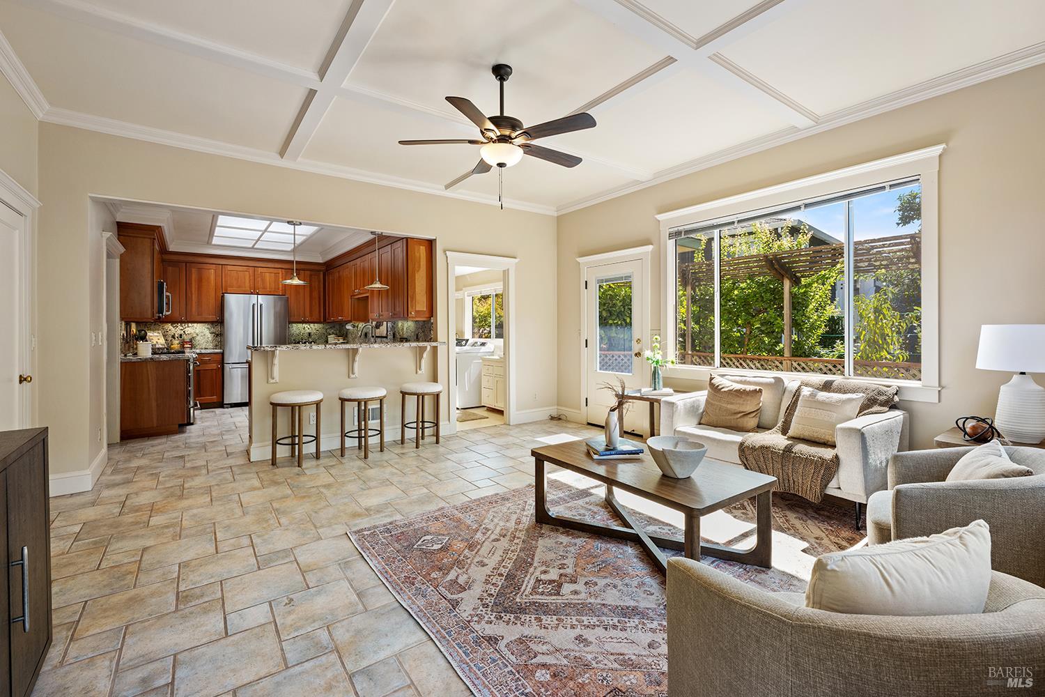 Detail Gallery Image 18 of 38 For 95 Florence Ave, San Anselmo,  CA 94960 - 4 Beds | 3/1 Baths