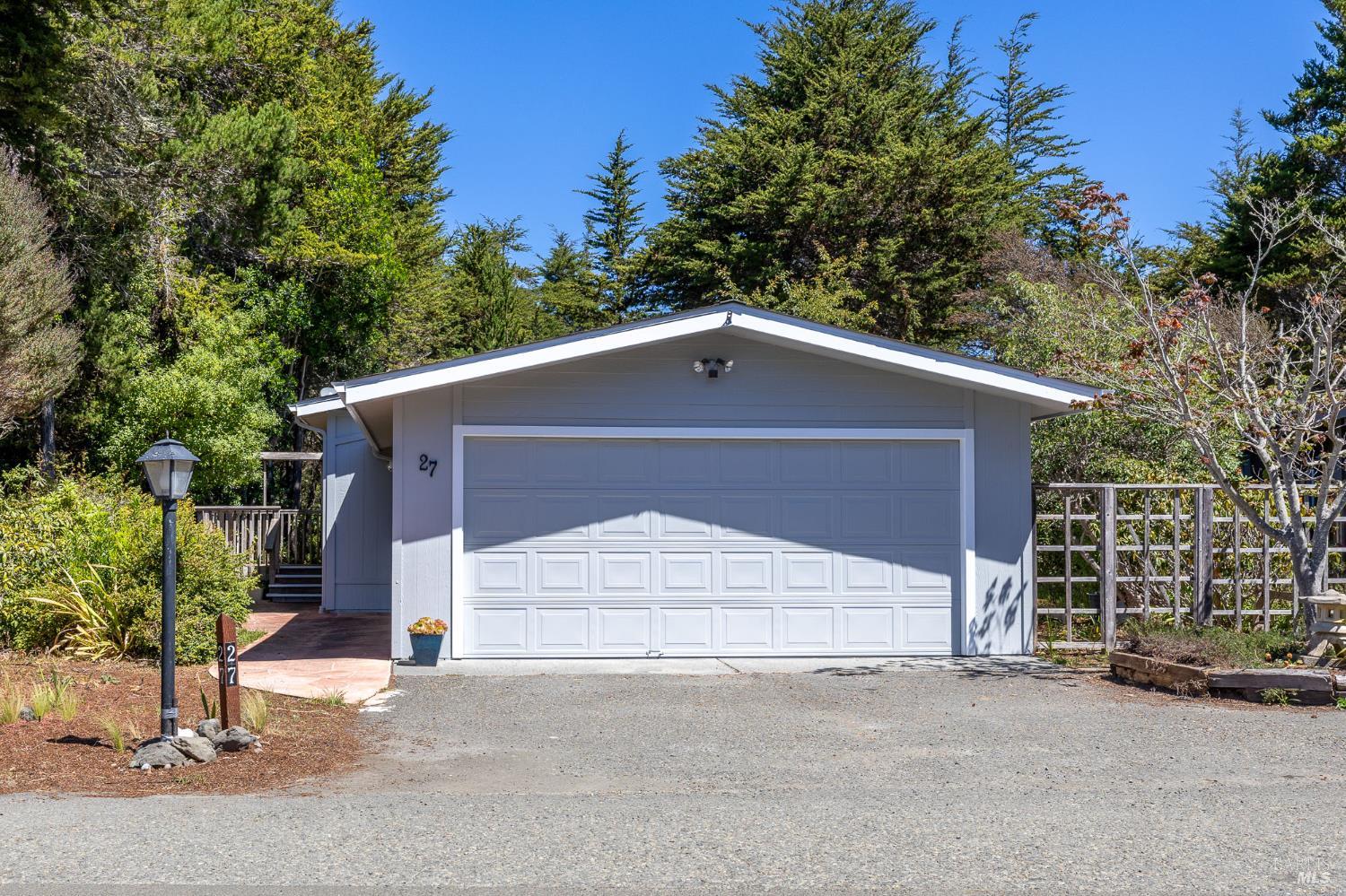 Detail Gallery Image 35 of 37 For 43300 Little River Airport Rd #27,  Little River_1,  CA 95456 - 3 Beds | 2 Baths