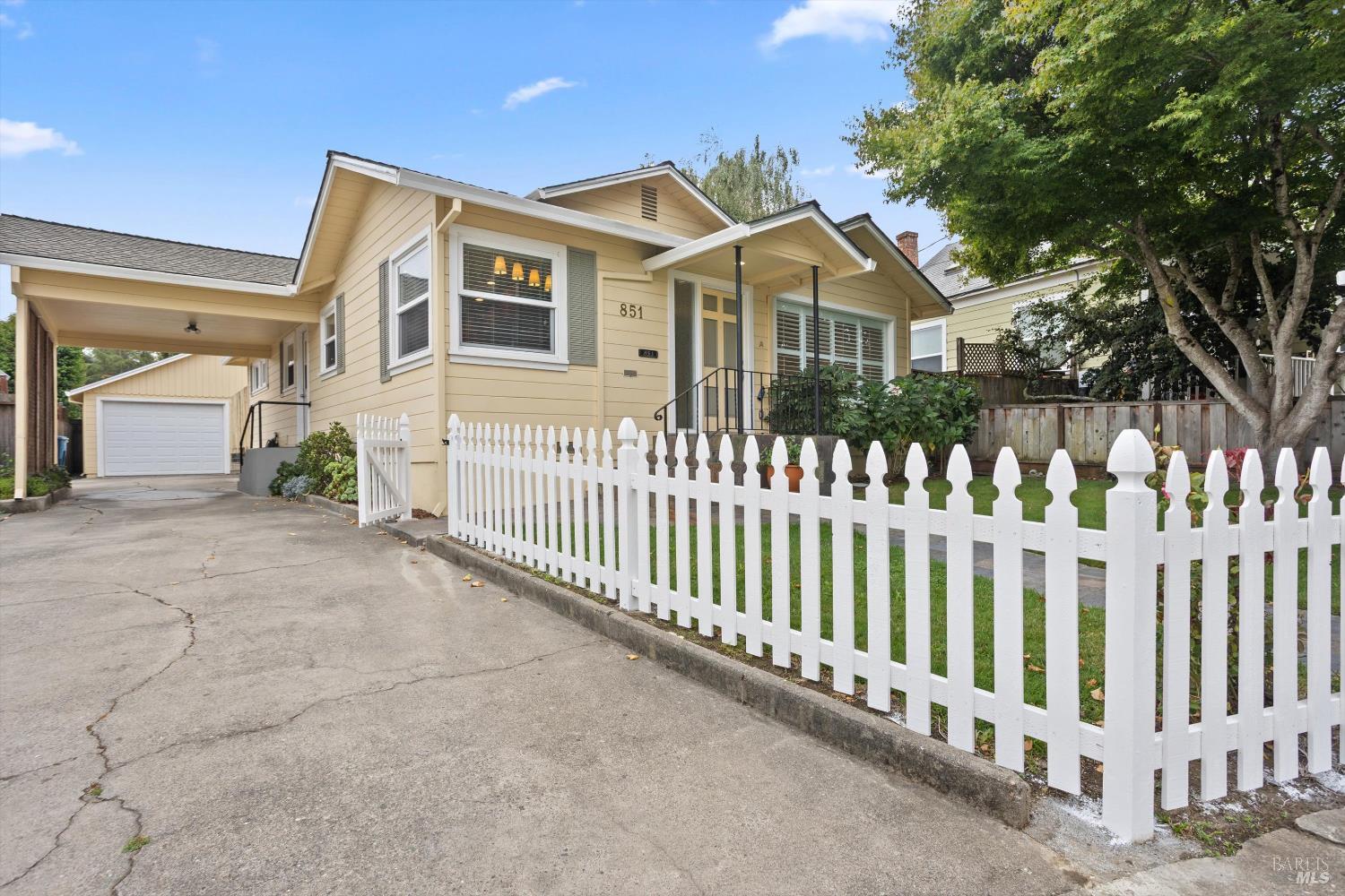 Detail Gallery Image 25 of 34 For 851 Western Ave, Petaluma,  CA 94952 - 3 Beds | 1/1 Baths