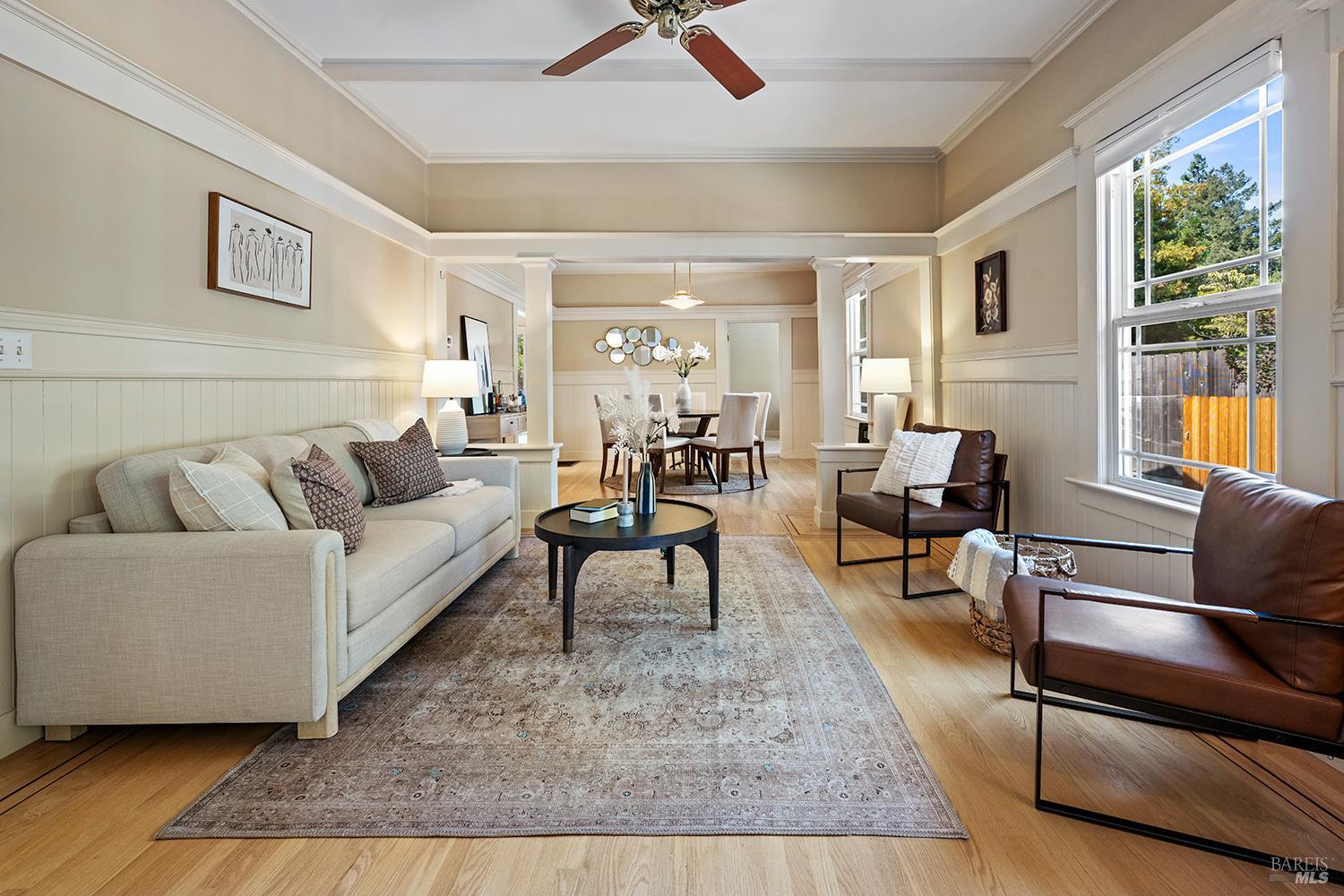 Detail Gallery Image 10 of 38 For 95 Florence Ave, San Anselmo,  CA 94960 - 4 Beds | 3/1 Baths