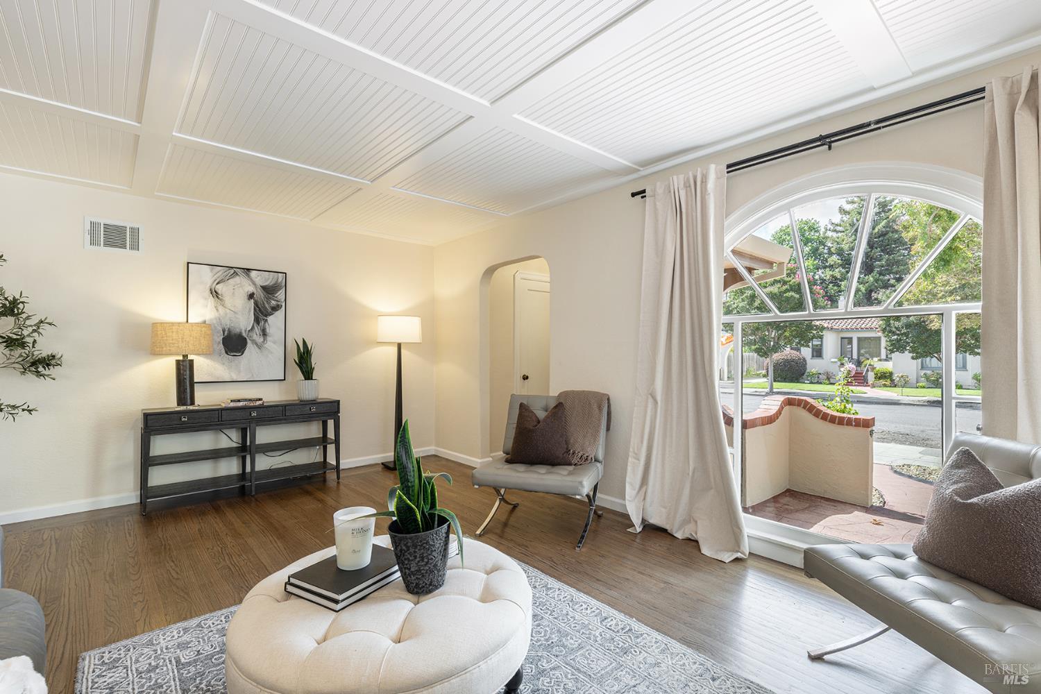 Detail Gallery Image 9 of 45 For 420 Montgomery St, Napa,  CA 94559 - 3 Beds | 2 Baths