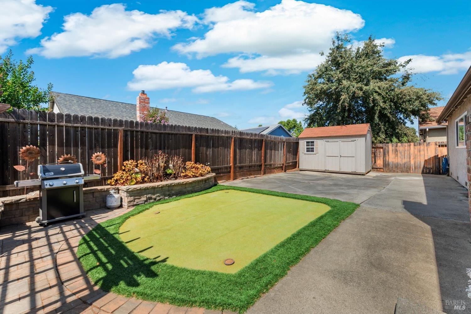 Detail Gallery Image 32 of 46 For 420 Temple Dr, Vacaville,  CA 95687 - 3 Beds | 2 Baths