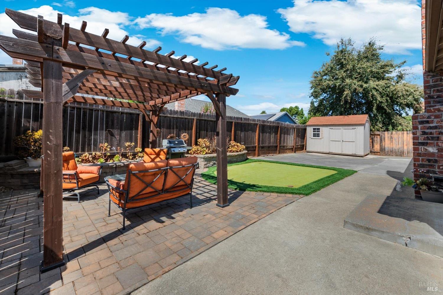 Detail Gallery Image 30 of 46 For 420 Temple Dr, Vacaville,  CA 95687 - 3 Beds | 2 Baths