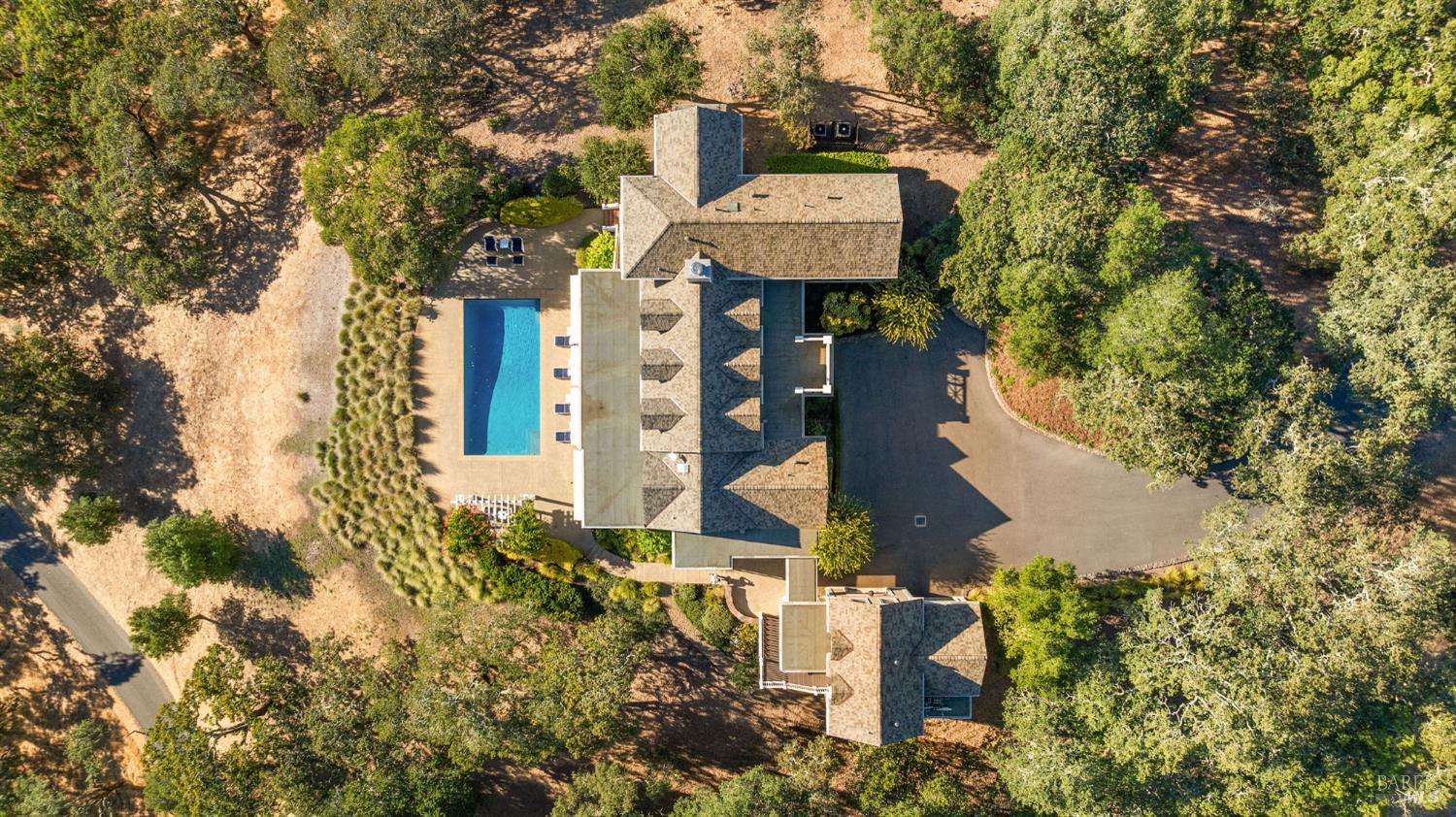 Detail Gallery Image 34 of 36 For 2220 Warm Springs Rd, Glen Ellen,  CA 95442 - 4 Beds | 4/1 Baths