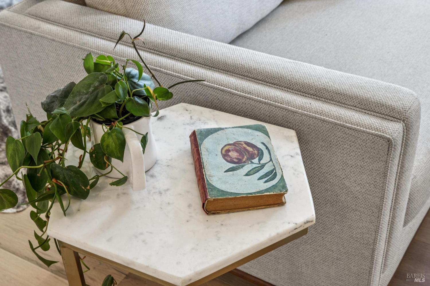 Detail Gallery Image 18 of 76 For 2108 Shelter Bay Ave, Mill Valley,  CA 94941 - 2 Beds | 2 Baths