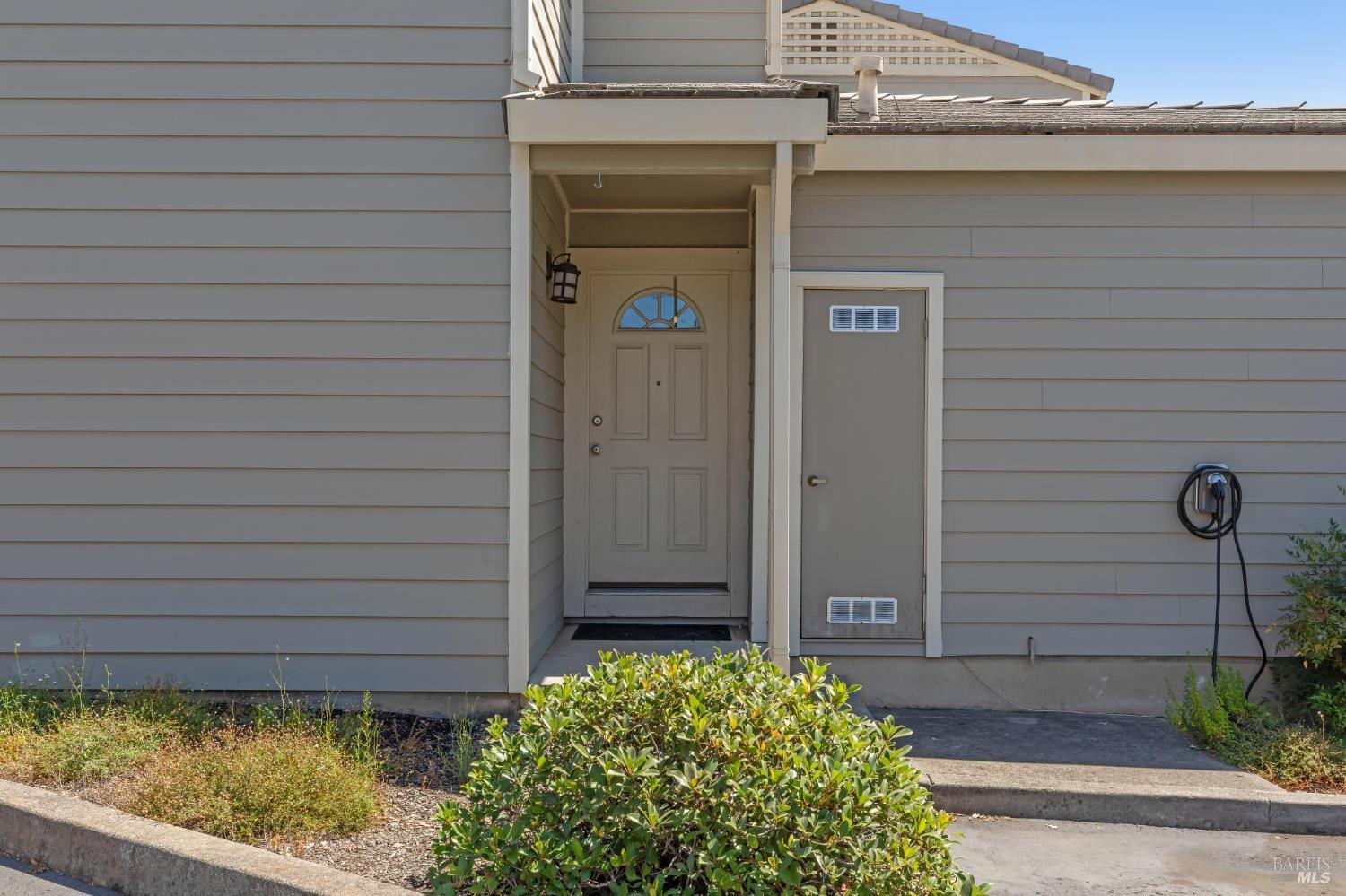 Detail Gallery Image 10 of 55 For 6 Burgundy Way, Yountville,  CA 94599 - – Beds | – Baths
