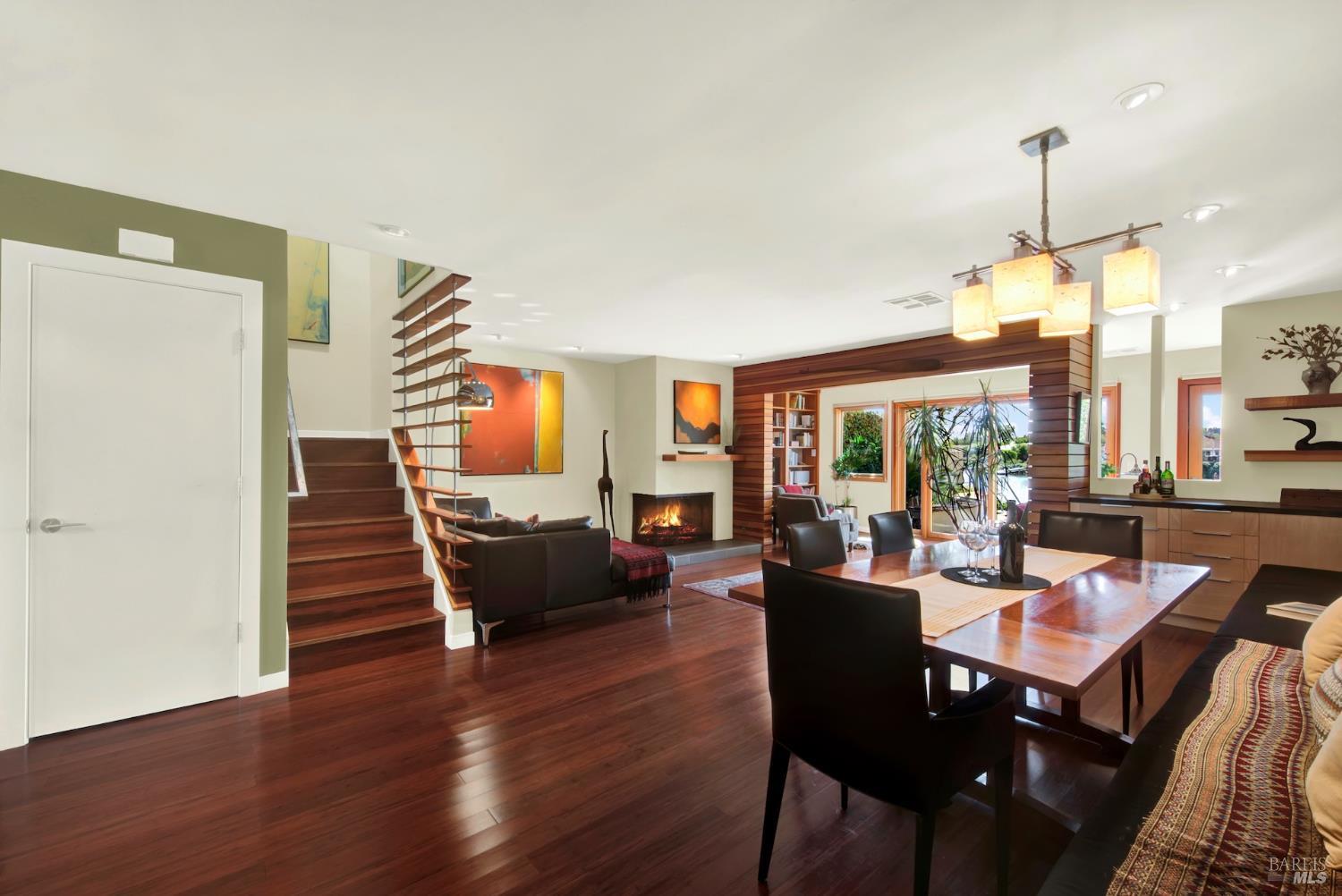 Detail Gallery Image 13 of 97 For 927 Marina Dr, Napa,  CA 94559 - 3 Beds | 2/1 Baths