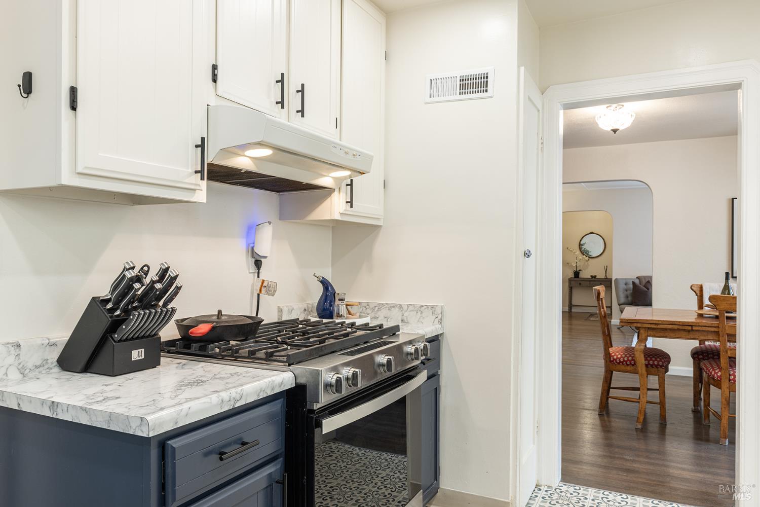 Detail Gallery Image 20 of 45 For 420 Montgomery St, Napa,  CA 94559 - 3 Beds | 2 Baths