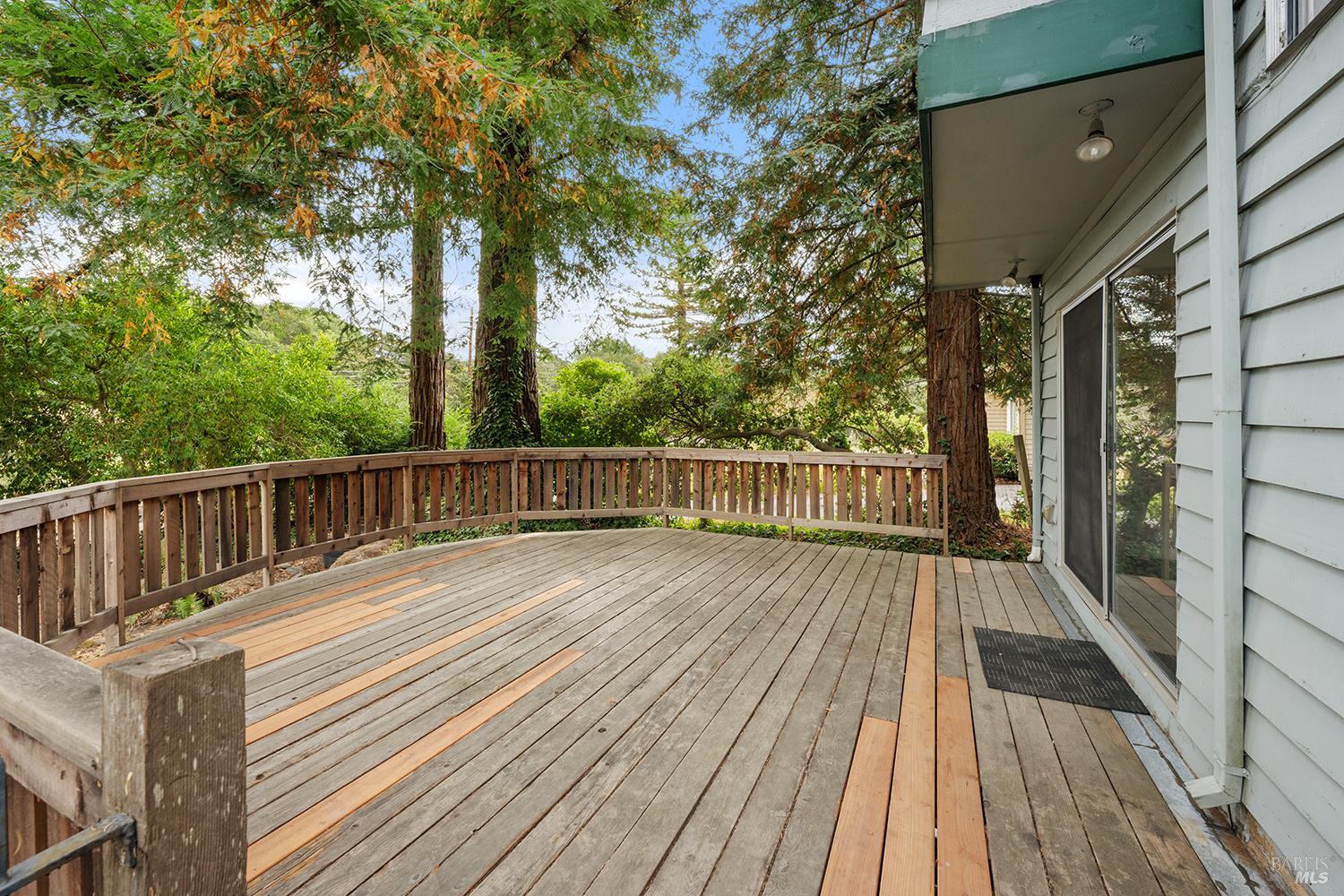 Detail Gallery Image 15 of 37 For 502 Pleasant Hill Rd, Sebastopol,  CA 95472 - 3 Beds | 2 Baths
