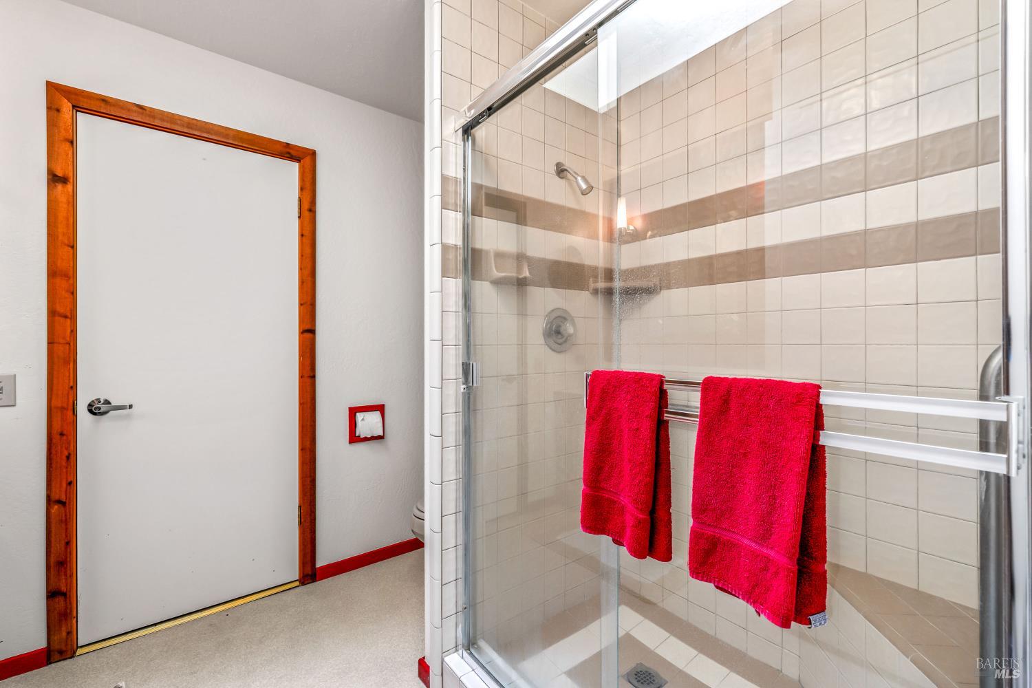 Detail Gallery Image 20 of 43 For 17451 Redwood Springs Dr, Fort Bragg,  CA 95437 - 4 Beds | 4 Baths