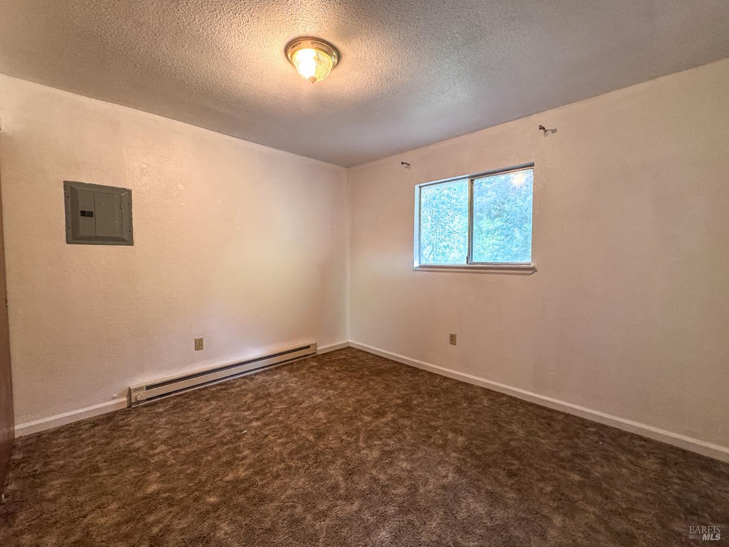 Detail Gallery Image 9 of 13 For 2148 Primrose Dr, Willits,  CA 95490 - – Beds | – Baths