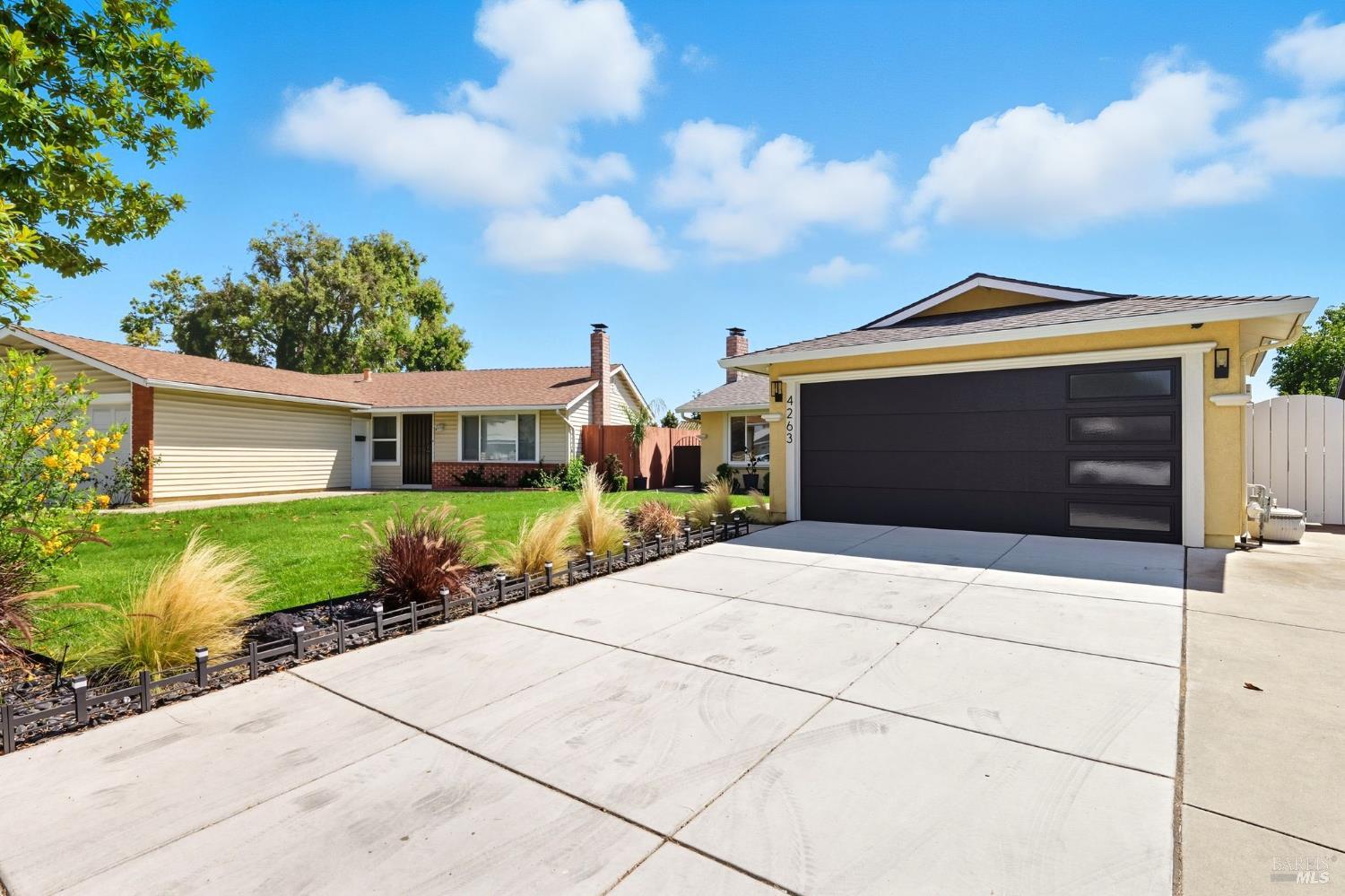 Detail Gallery Image 3 of 55 For 4263 Queen Anne Dr, Union City,  CA 94587 - 3 Beds | 2 Baths