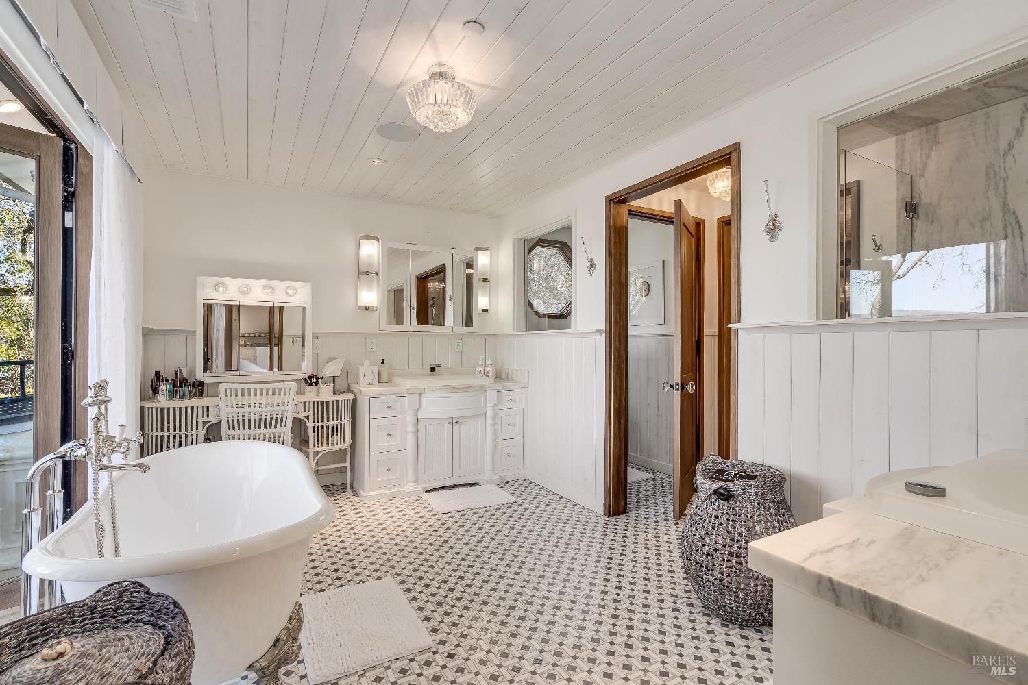 Detail Gallery Image 18 of 99 For 6420 Soda Bay Rd, Kelseyville,  CA 95451 - – Beds | – Baths