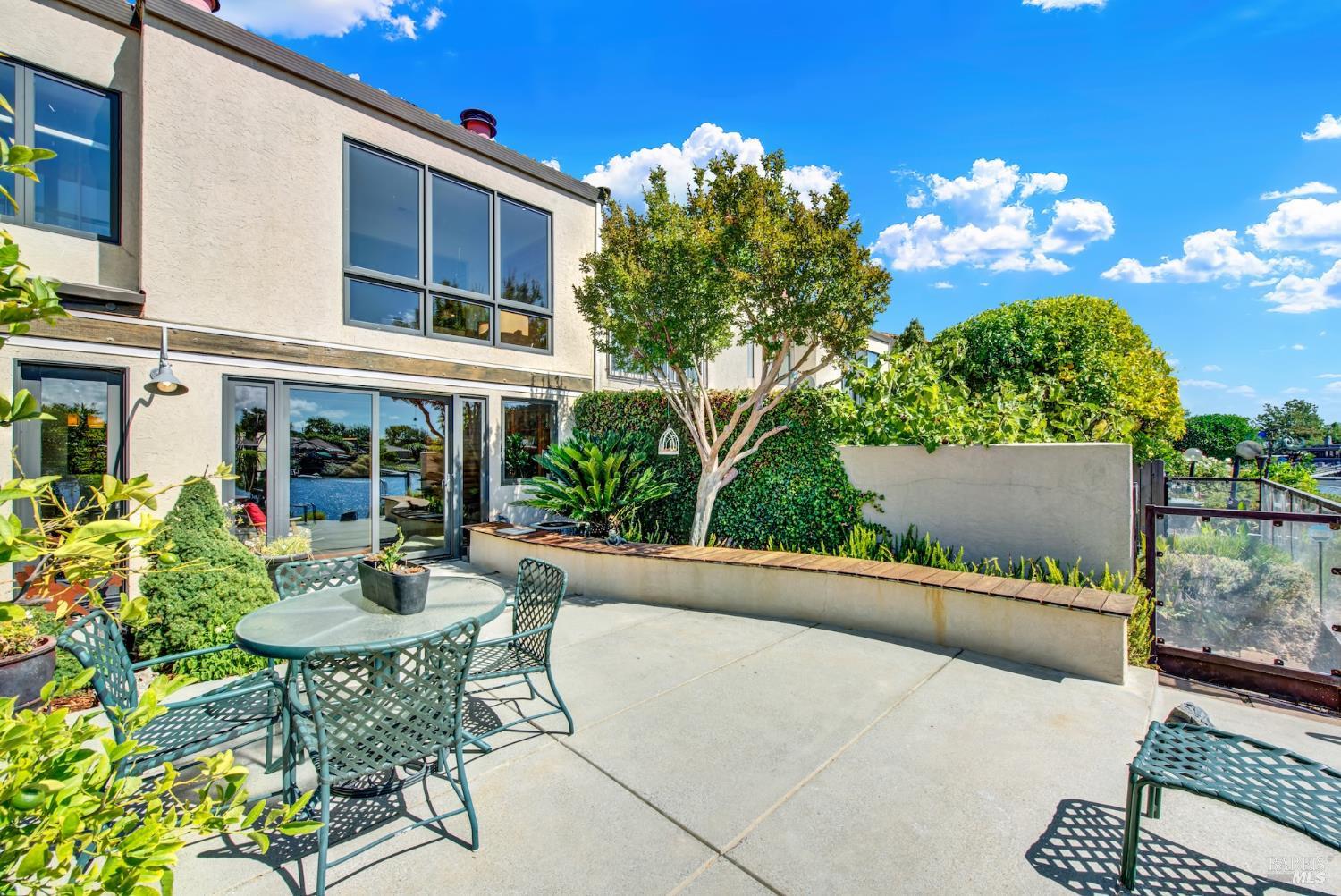 Detail Gallery Image 85 of 97 For 927 Marina Dr, Napa,  CA 94559 - 3 Beds | 2/1 Baths