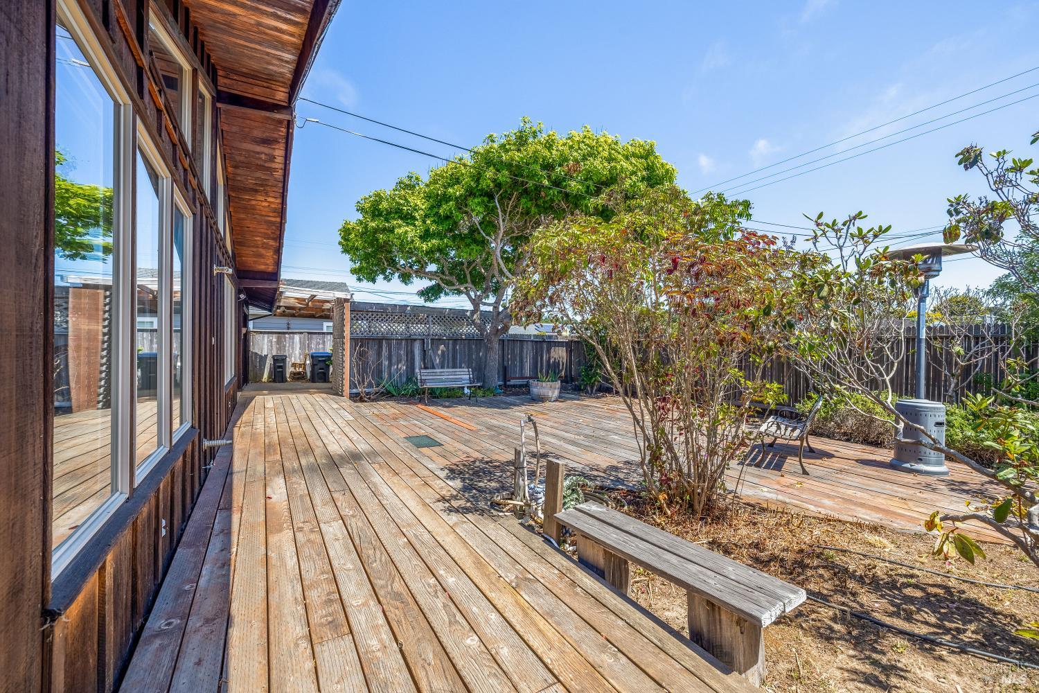 Detail Gallery Image 20 of 33 For 215 S Sanderson Way, Fort Bragg,  CA 95437 - 3 Beds | 1/1 Baths