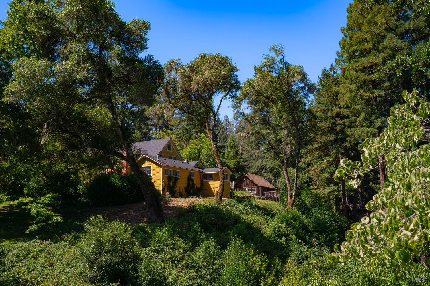 Detail Gallery Image 19 of 78 For 20205 Tumbling Mcd Rd, Philo,  CA 95466 - 4 Beds | 1/1 Baths