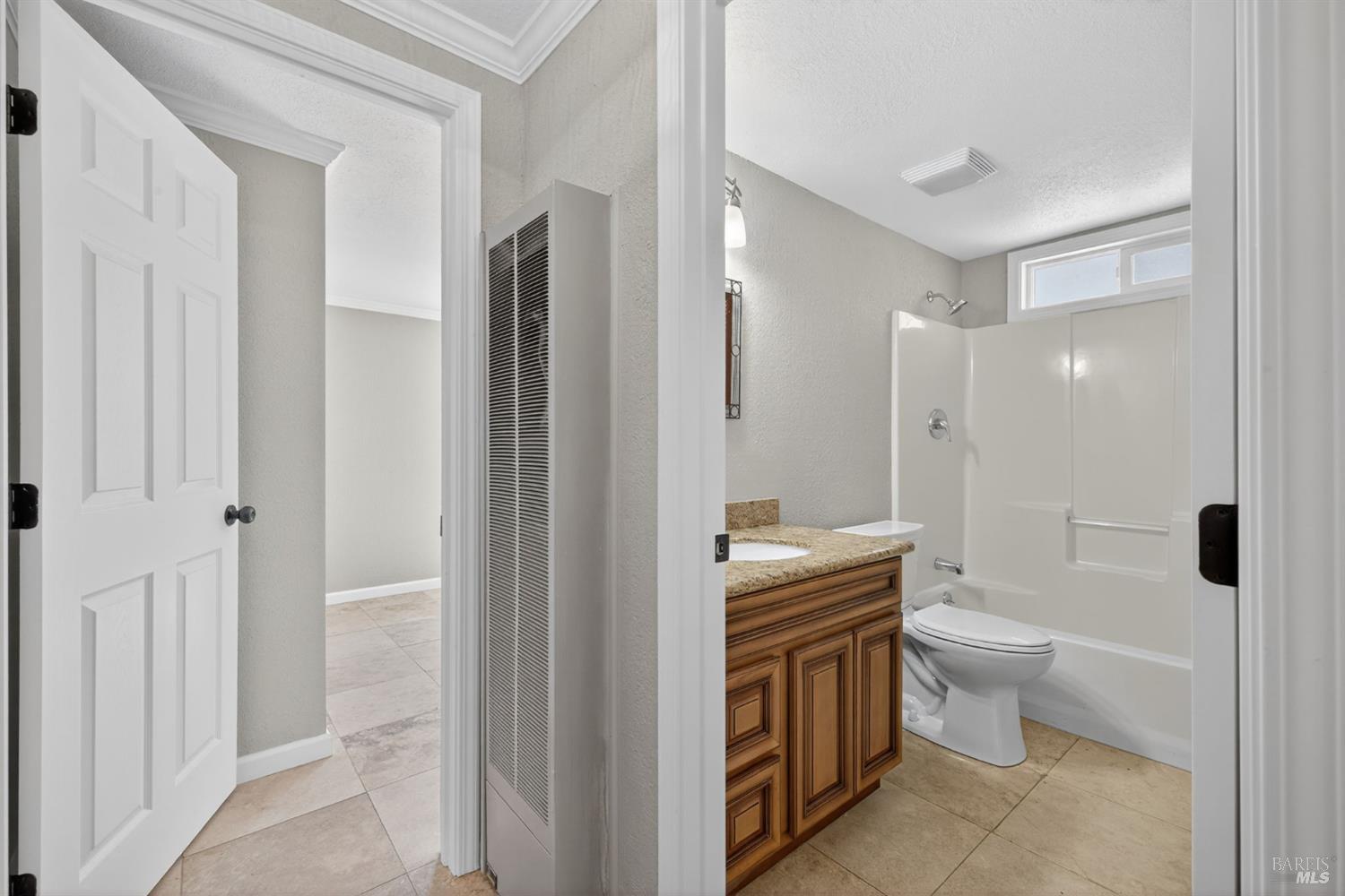 Detail Gallery Image 14 of 32 For 959 San Clemente Dr, Santa Rosa,  CA 95404 - 3 Beds | 2 Baths