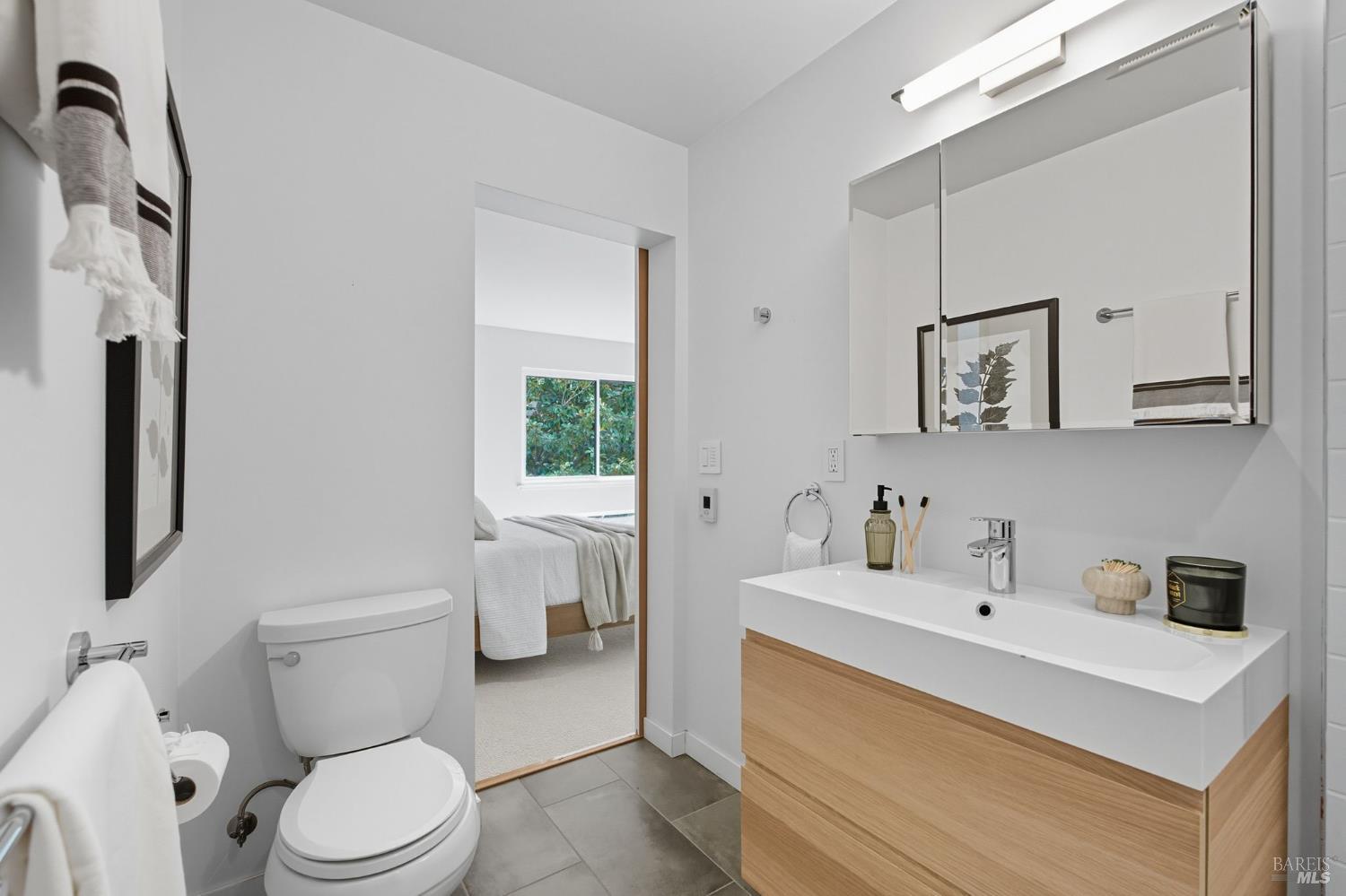 Detail Gallery Image 23 of 51 For 42 Park Ter, Mill Valley,  CA 94941 - 2 Beds | 2/1 Baths