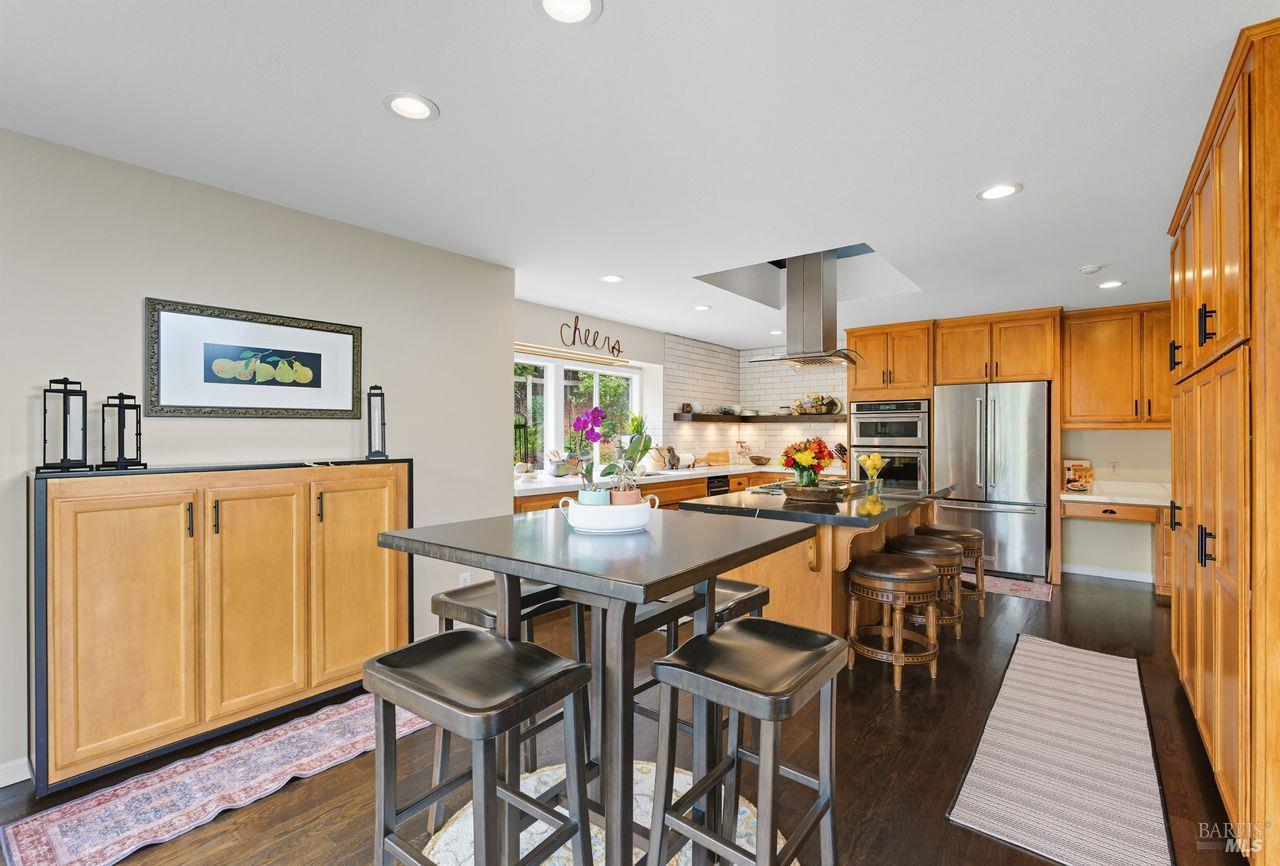 Detail Gallery Image 15 of 63 For 4774 Carissa Ave, Santa Rosa,  CA 95405 - 4 Beds | 2/1 Baths