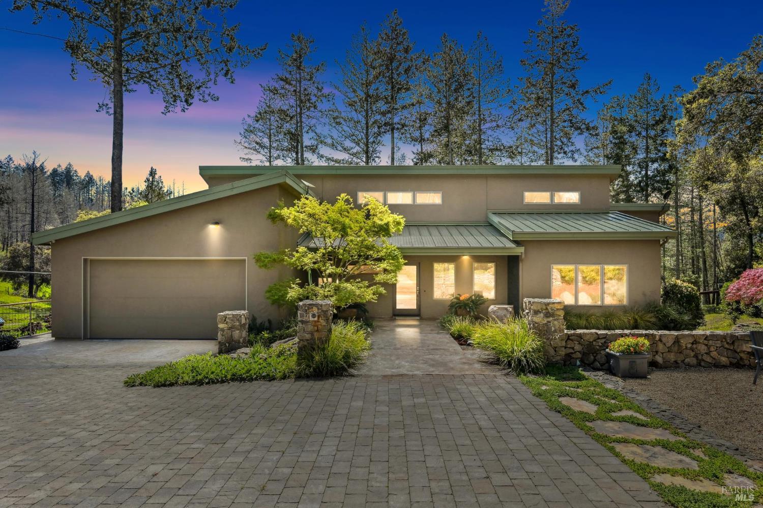 Detail Gallery Image 8 of 83 For 5940 Erland Rd, Santa Rosa,  CA 95404 - 2 Beds | 2/1 Baths