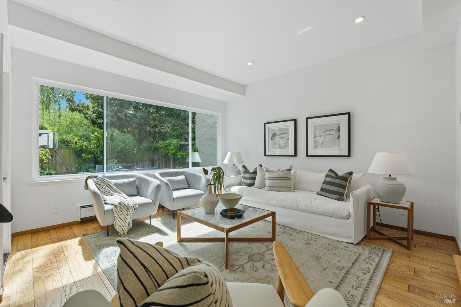 Detail Gallery Image 16 of 51 For 42 Park Ter, Mill Valley,  CA 94941 - 2 Beds | 2/1 Baths