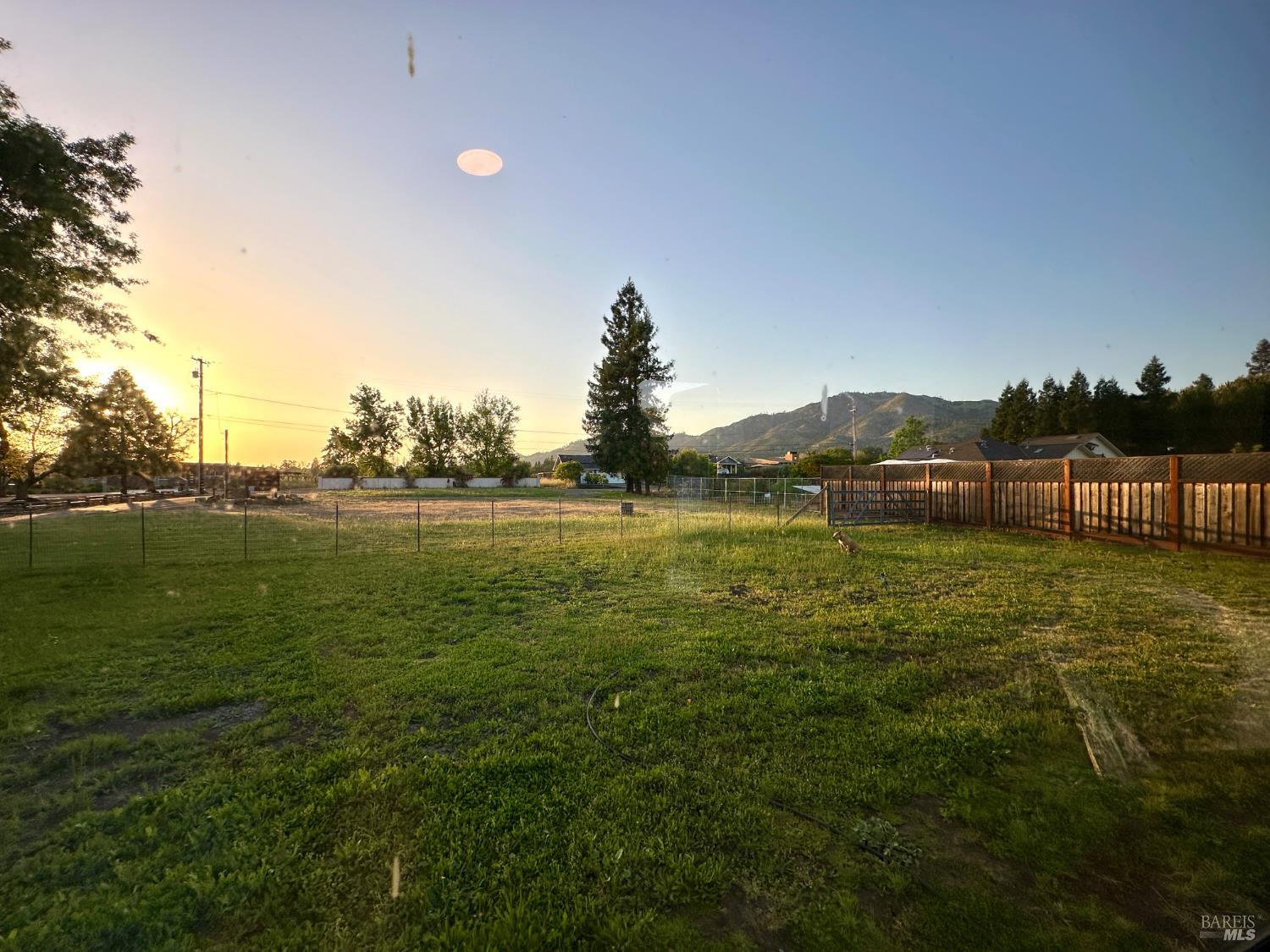 Detail Gallery Image 19 of 24 For 390 Treehaven Ln, Kenwood,  CA 95452 - 2 Beds | 2 Baths