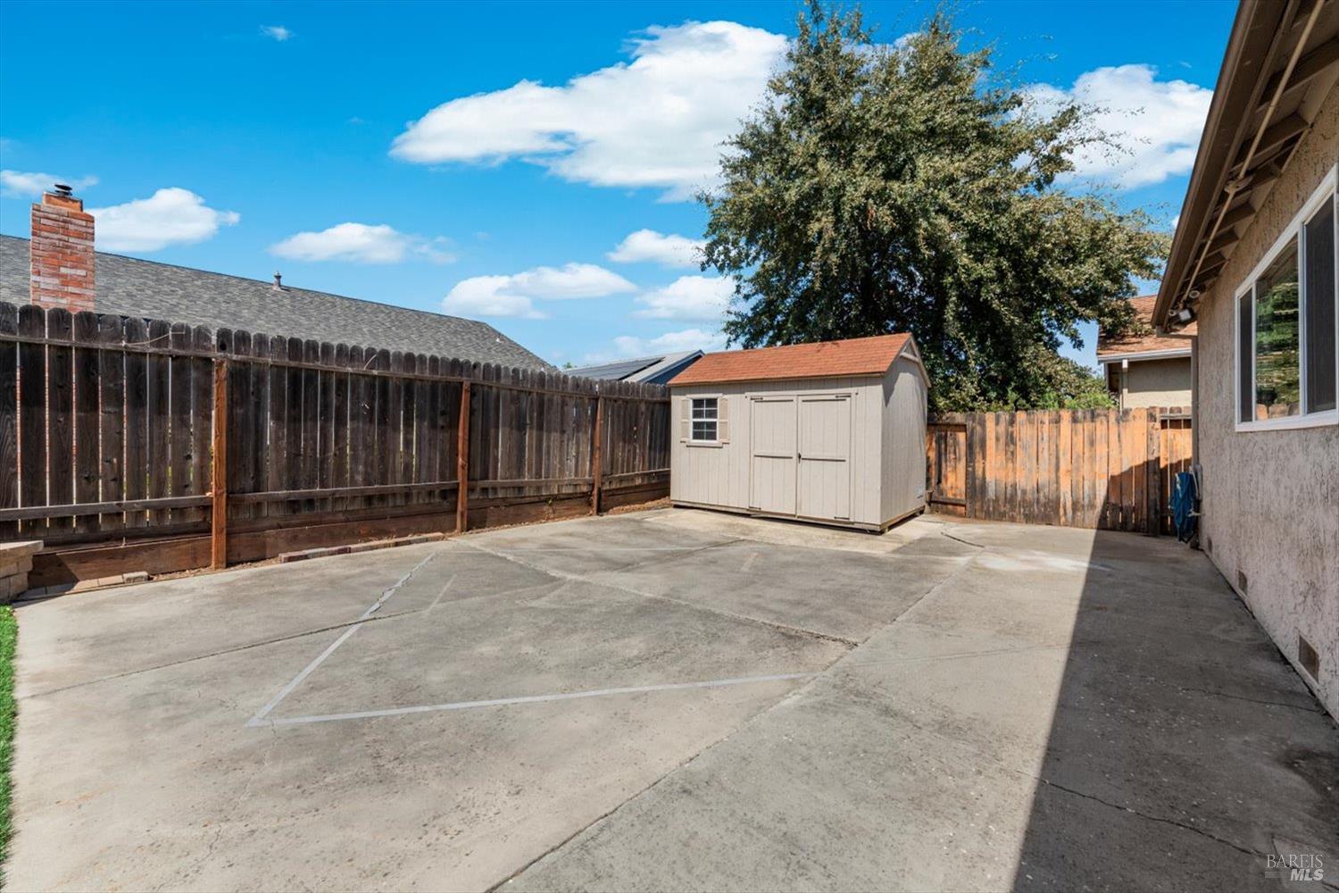 Detail Gallery Image 34 of 46 For 420 Temple Dr, Vacaville,  CA 95687 - 3 Beds | 2 Baths