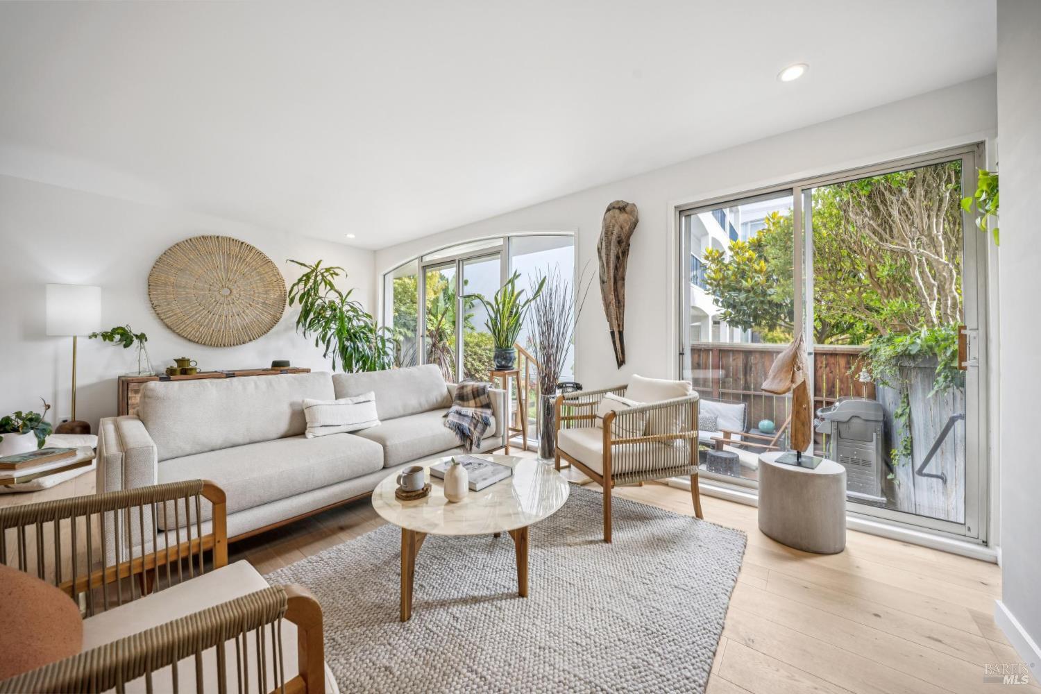 Detail Gallery Image 16 of 76 For 2108 Shelter Bay Ave, Mill Valley,  CA 94941 - 2 Beds | 2 Baths