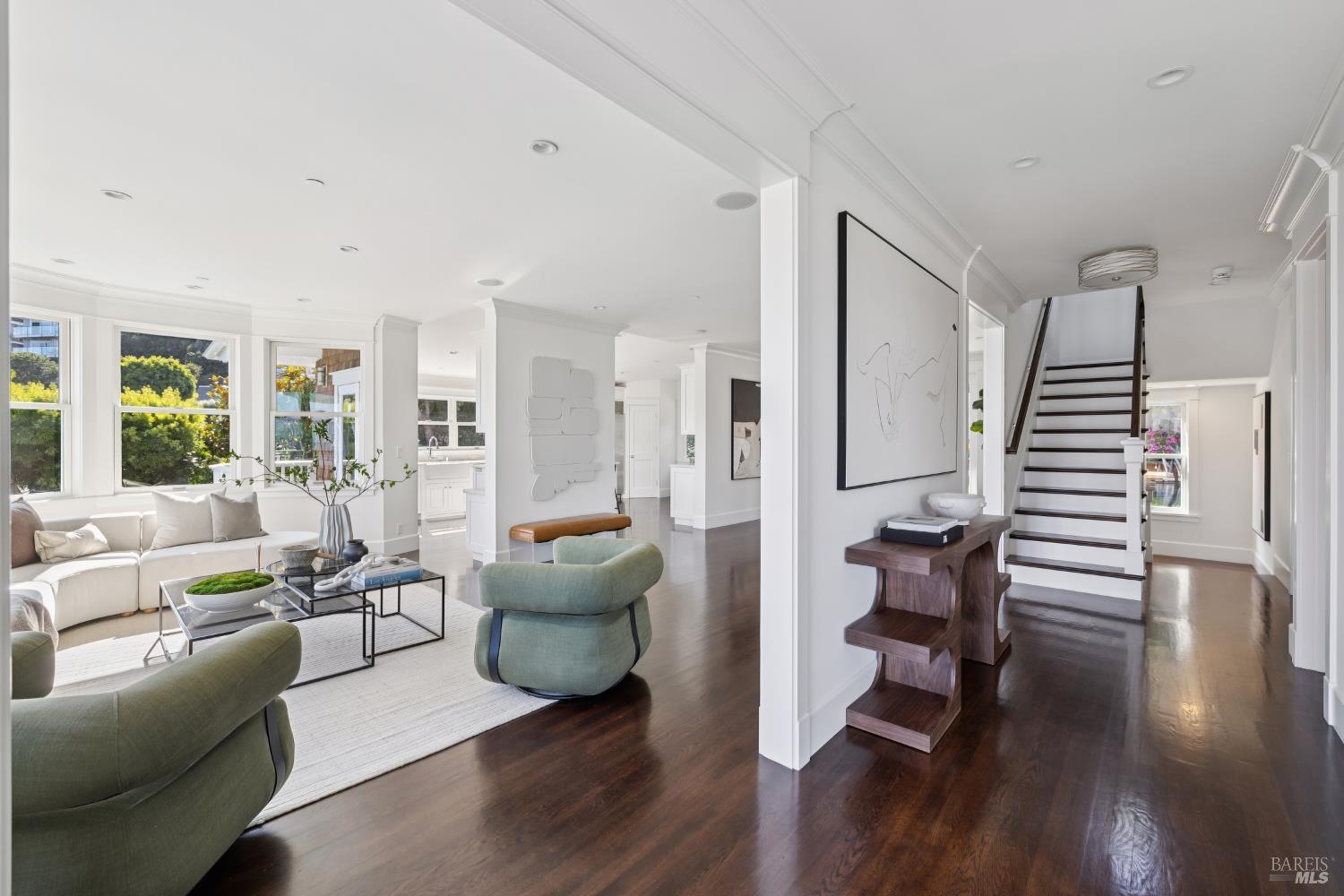 Detail Gallery Image 14 of 46 For 2105 Mar East St, Belvedere Tiburon,  CA 94920 - 5 Beds | 4/1 Baths