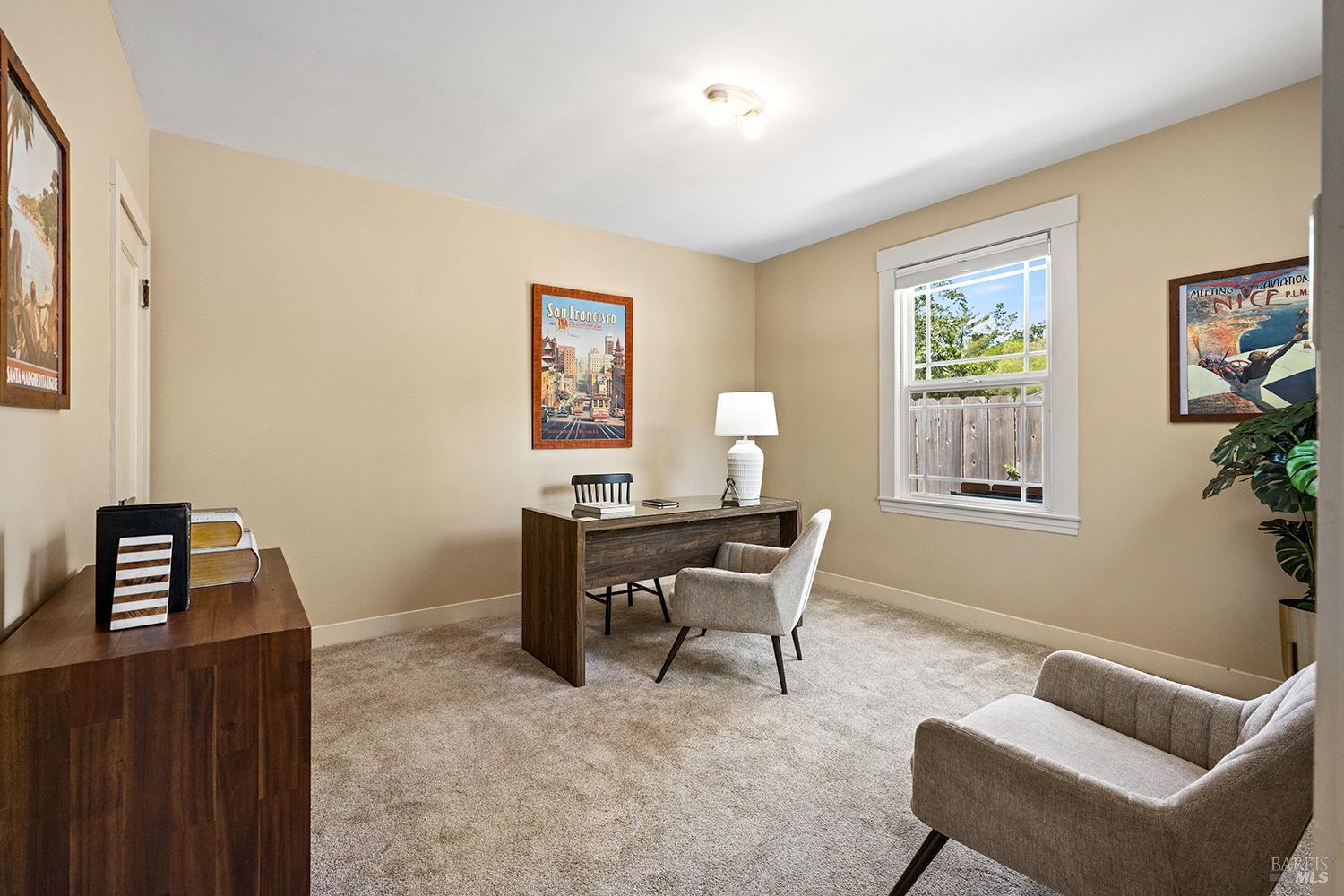 Detail Gallery Image 12 of 38 For 95 Florence Ave, San Anselmo,  CA 94960 - 4 Beds | 3/1 Baths