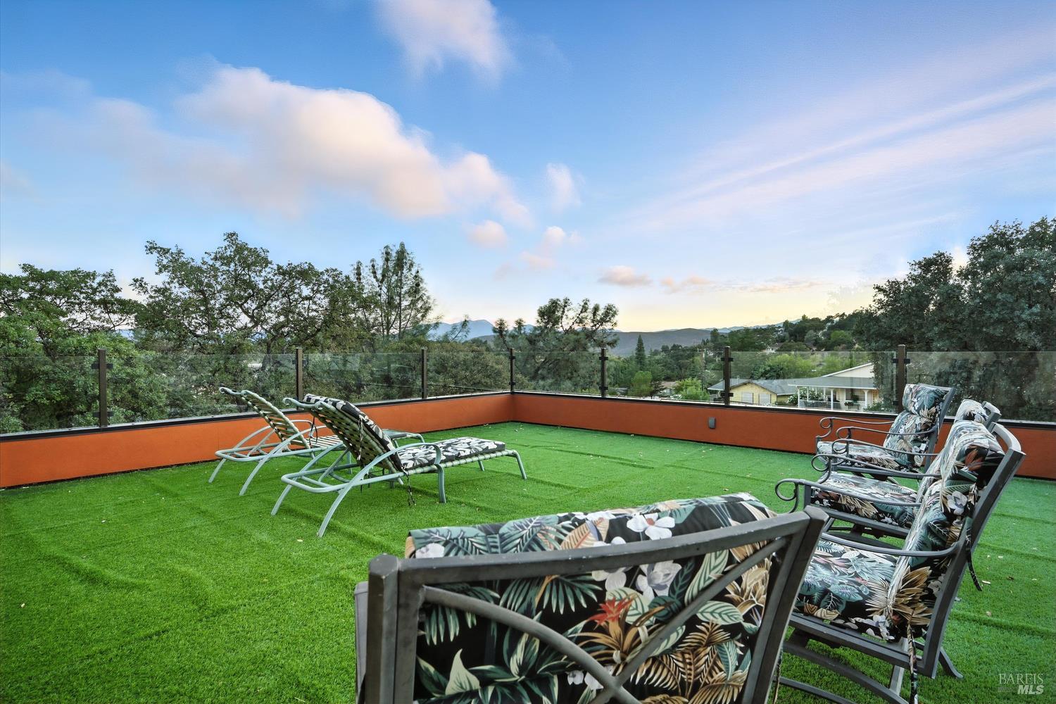 Detail Gallery Image 29 of 35 For 17234 Brookfield Rd, Hidden Valley Lake,  CA 95467 - 3 Beds | 2/1 Baths