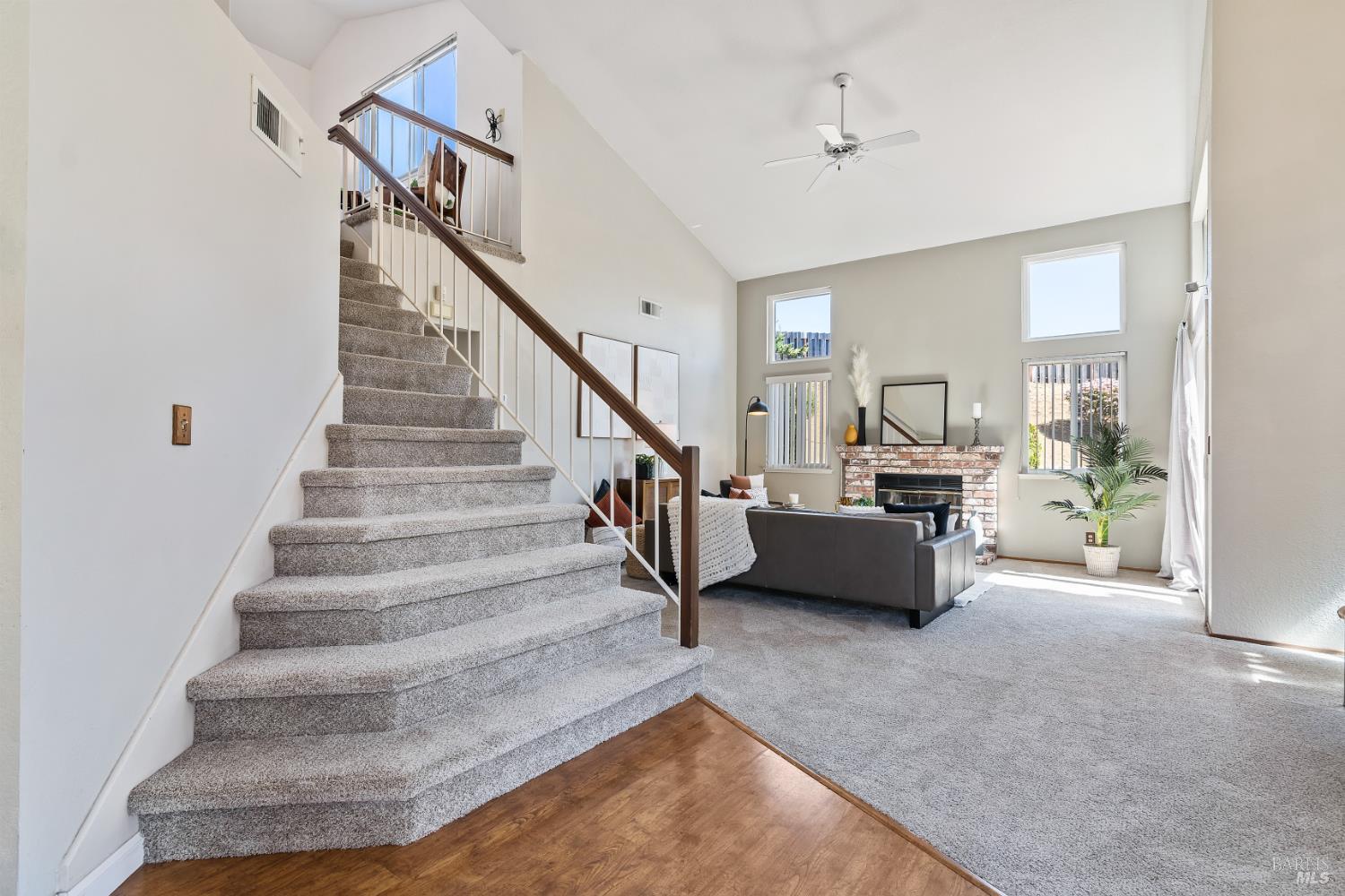 Detail Gallery Image 4 of 45 For 744 Jasmine Ct, Benicia,  CA 94510 - 3 Beds | 2 Baths