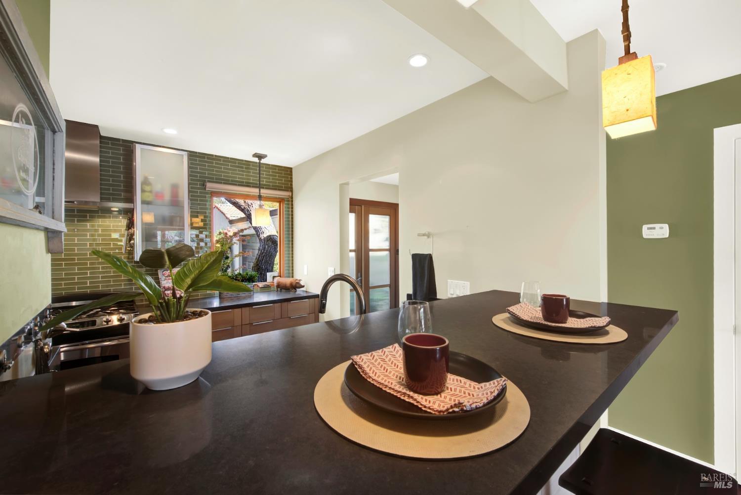 Detail Gallery Image 37 of 97 For 927 Marina Dr, Napa,  CA 94559 - 3 Beds | 2/1 Baths