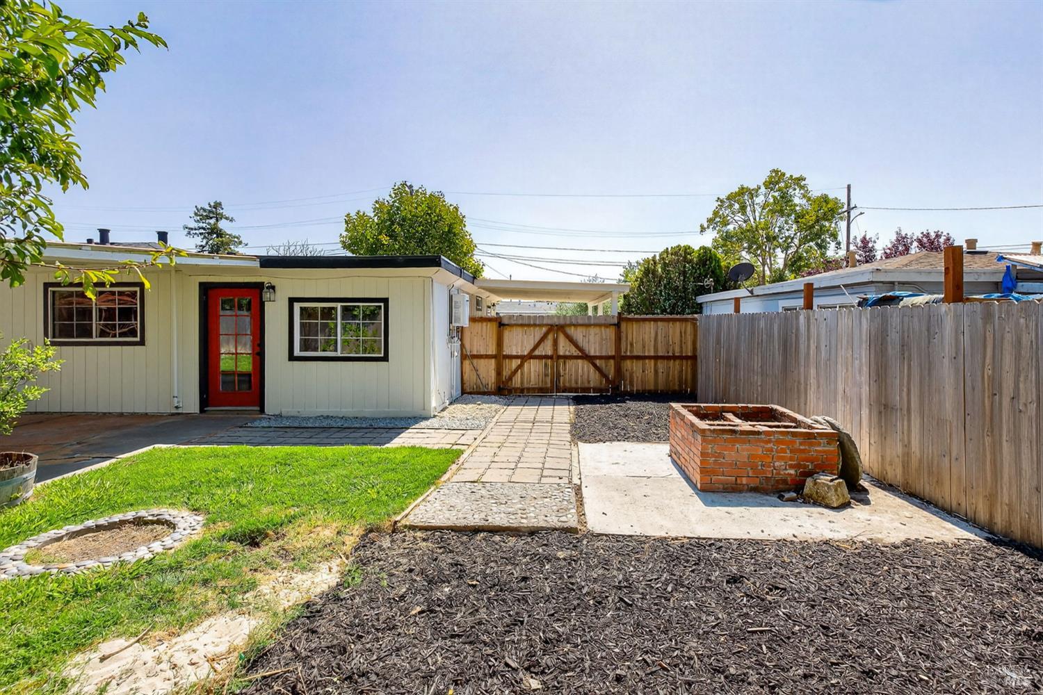 Detail Gallery Image 22 of 32 For 959 San Clemente Dr, Santa Rosa,  CA 95404 - 3 Beds | 2 Baths