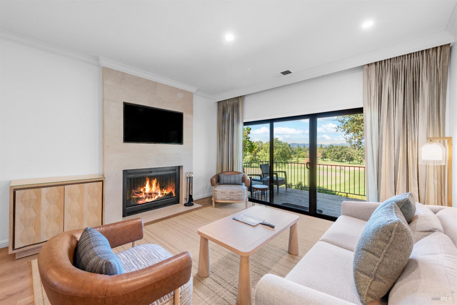 Detail Gallery Image 1 of 1 For 850 Acorn Way, Napa,  CA 94558 - 2 Beds | 2 Baths