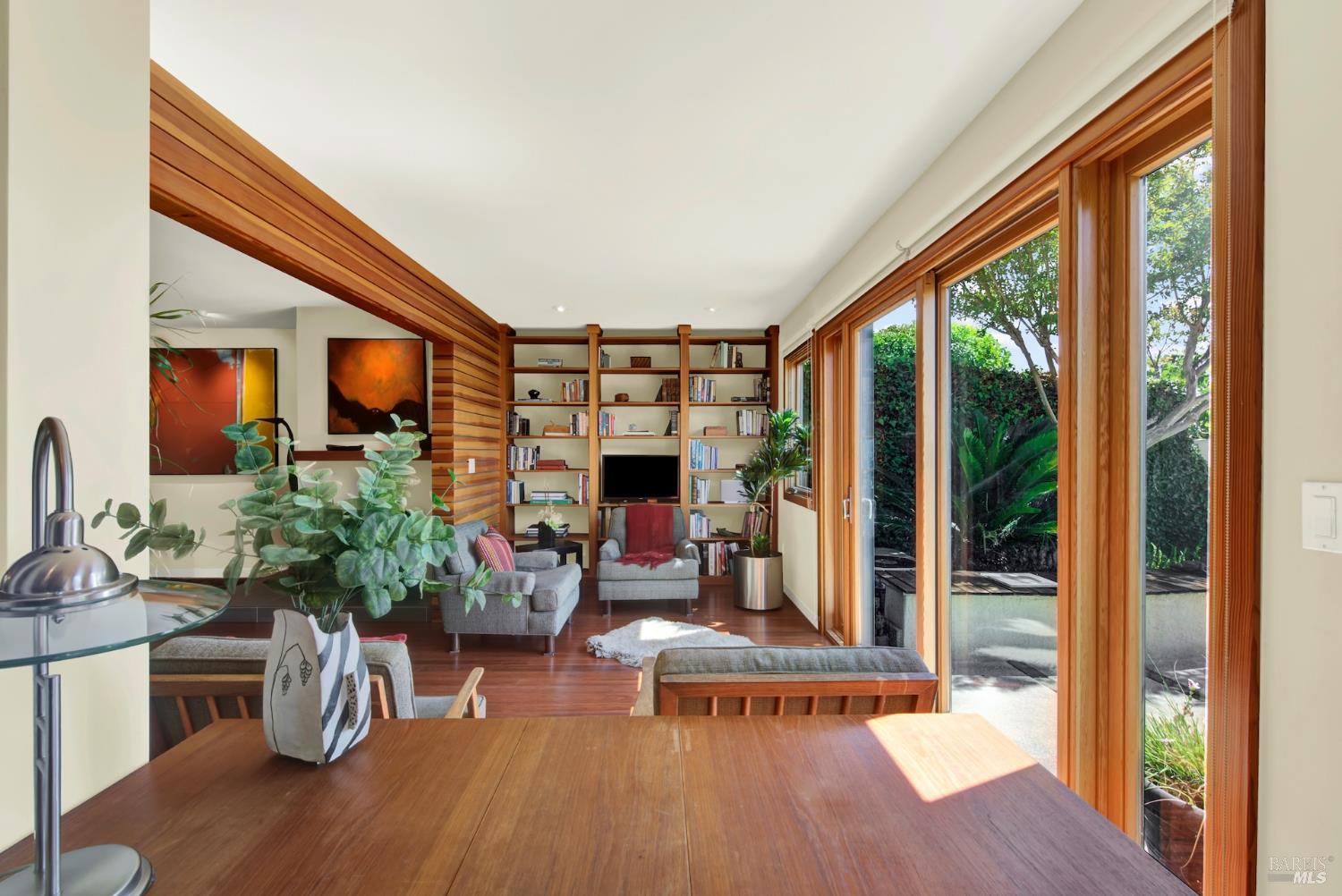 Detail Gallery Image 31 of 97 For 927 Marina Dr, Napa,  CA 94559 - 3 Beds | 2/1 Baths
