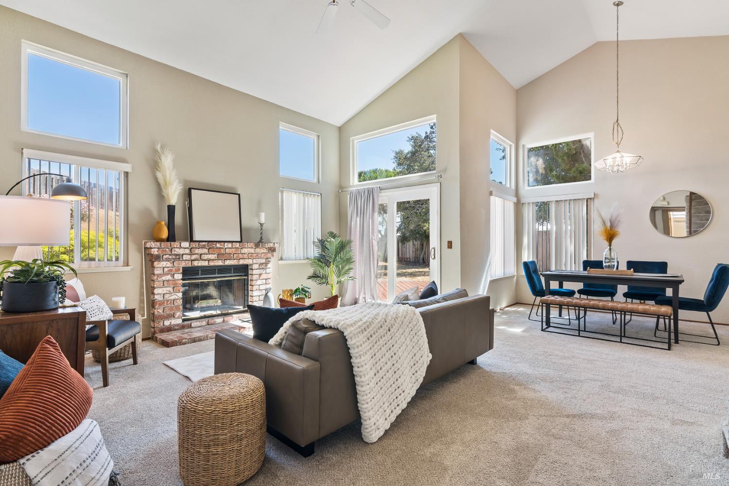 Detail Gallery Image 10 of 45 For 744 Jasmine Ct, Benicia,  CA 94510 - 3 Beds | 2 Baths