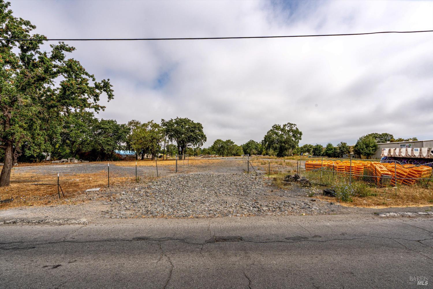 Detail Gallery Image 12 of 19 For 4025 Sebastopol Rd, Santa Rosa,  CA 95407 - – Beds | – Baths