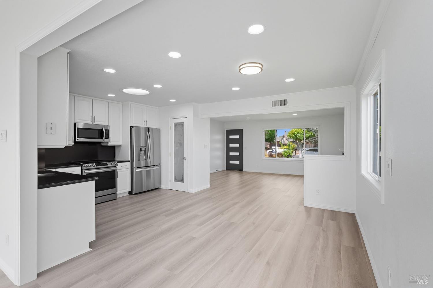 Detail Gallery Image 10 of 55 For 4263 Queen Anne Dr, Union City,  CA 94587 - 3 Beds | 2 Baths