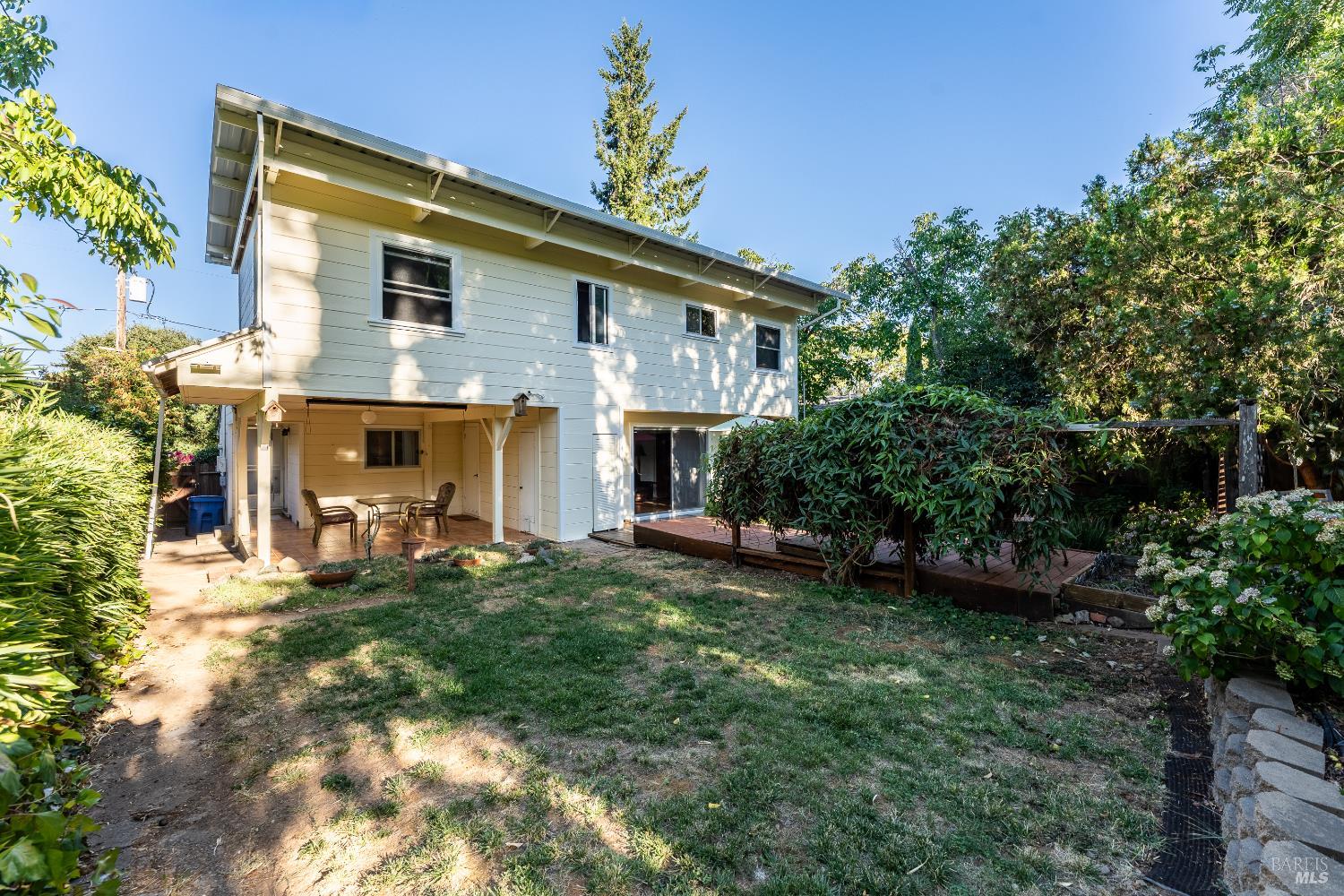 Detail Gallery Image 24 of 27 For 1240 Helen Ave, Ukiah,  CA 95482 - 3 Beds | 2 Baths