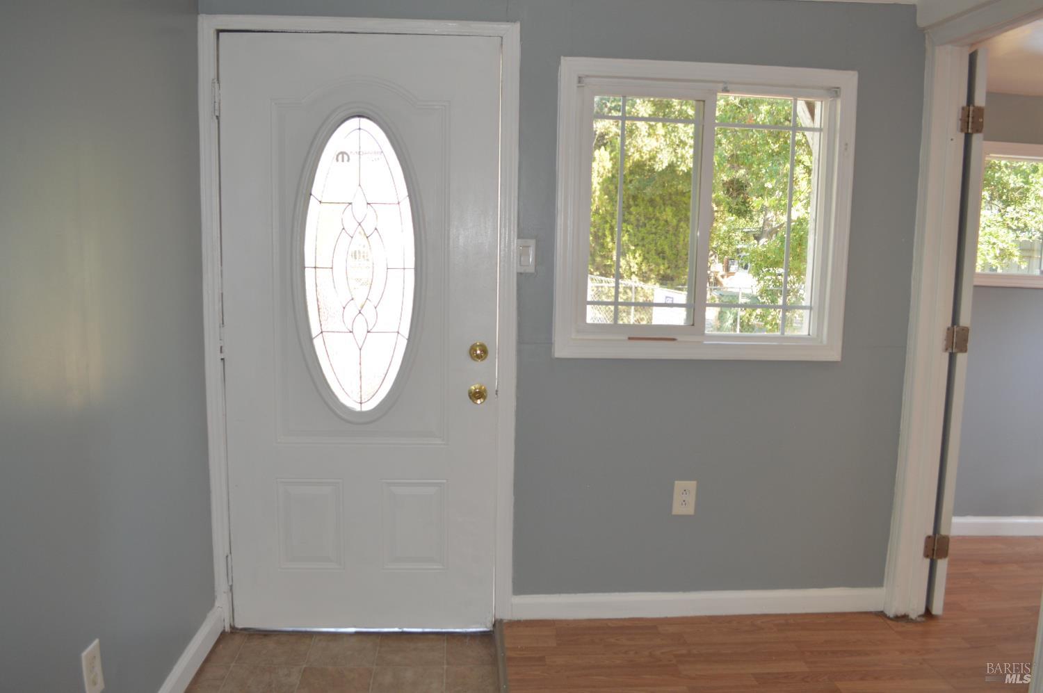 Detail Gallery Image 3 of 13 For 3525 Madrone St, Clearlake,  CA 95422 - 2 Beds | 1 Baths