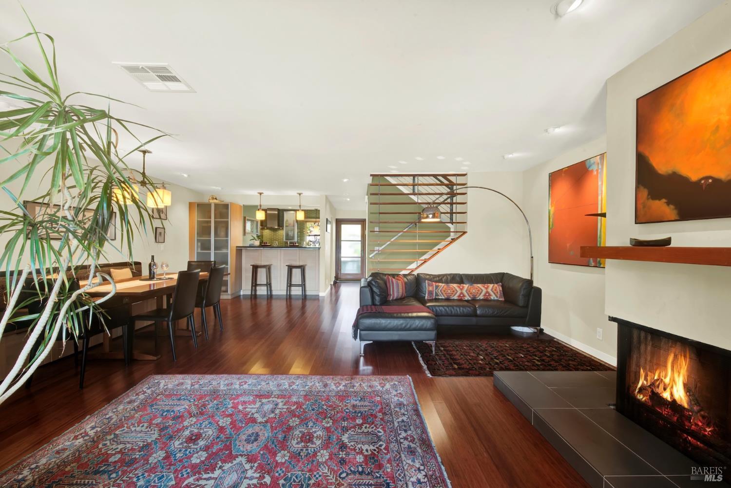 Detail Gallery Image 16 of 97 For 927 Marina Dr, Napa,  CA 94559 - 3 Beds | 2/1 Baths