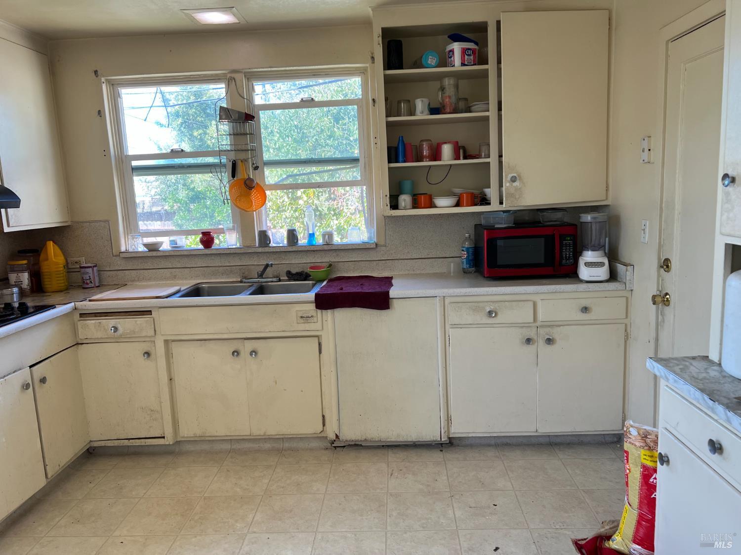 Detail Gallery Image 12 of 24 For 739 Jackson St, Fairfield,  CA 94533 - – Beds | – Baths