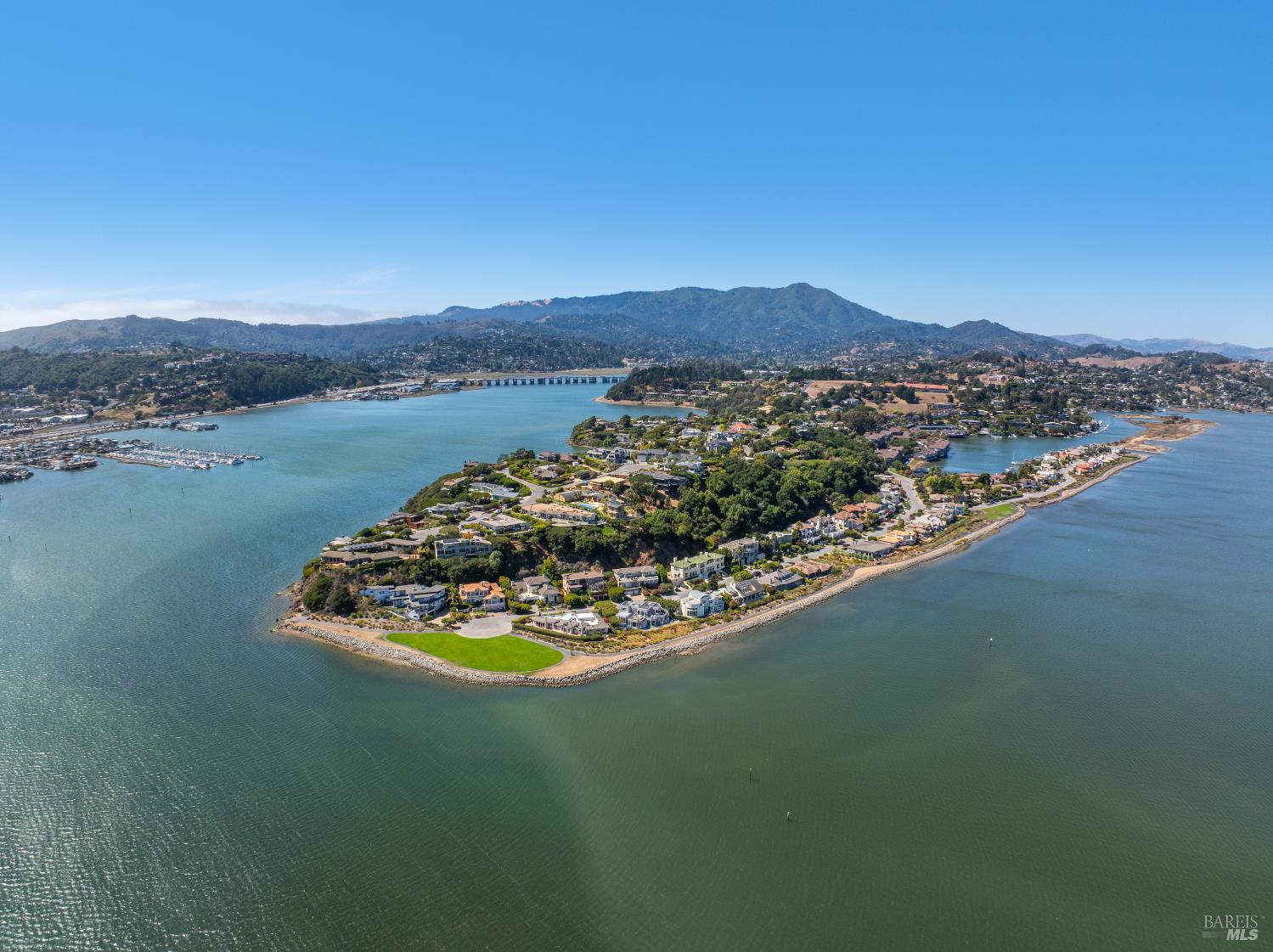 Detail Gallery Image 51 of 54 For 30 Heron Dr, Mill Valley,  CA 94941 - 5 Beds | 3/1 Baths