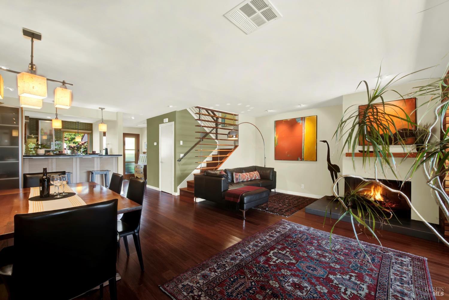 Detail Gallery Image 14 of 97 For 927 Marina Dr, Napa,  CA 94559 - 3 Beds | 2/1 Baths